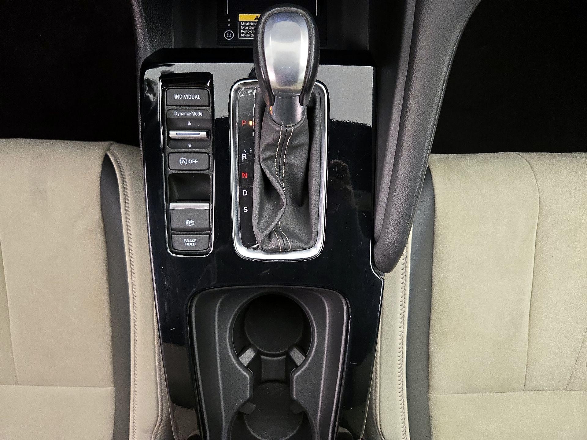 Thumbnail: 2023 Acura Integra - 17