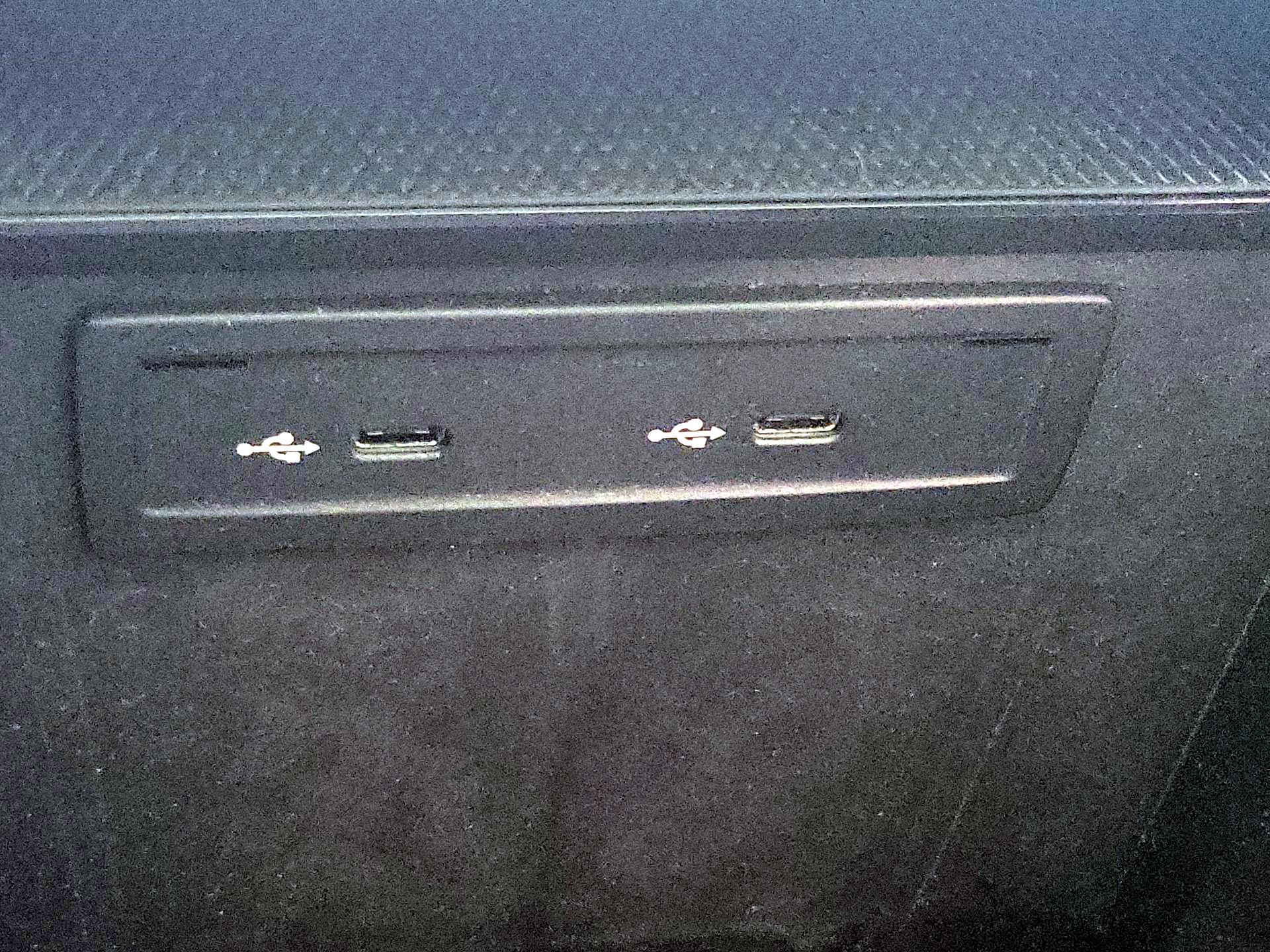 Thumbnail: 2020 Mercedes-Benz GLC - 18