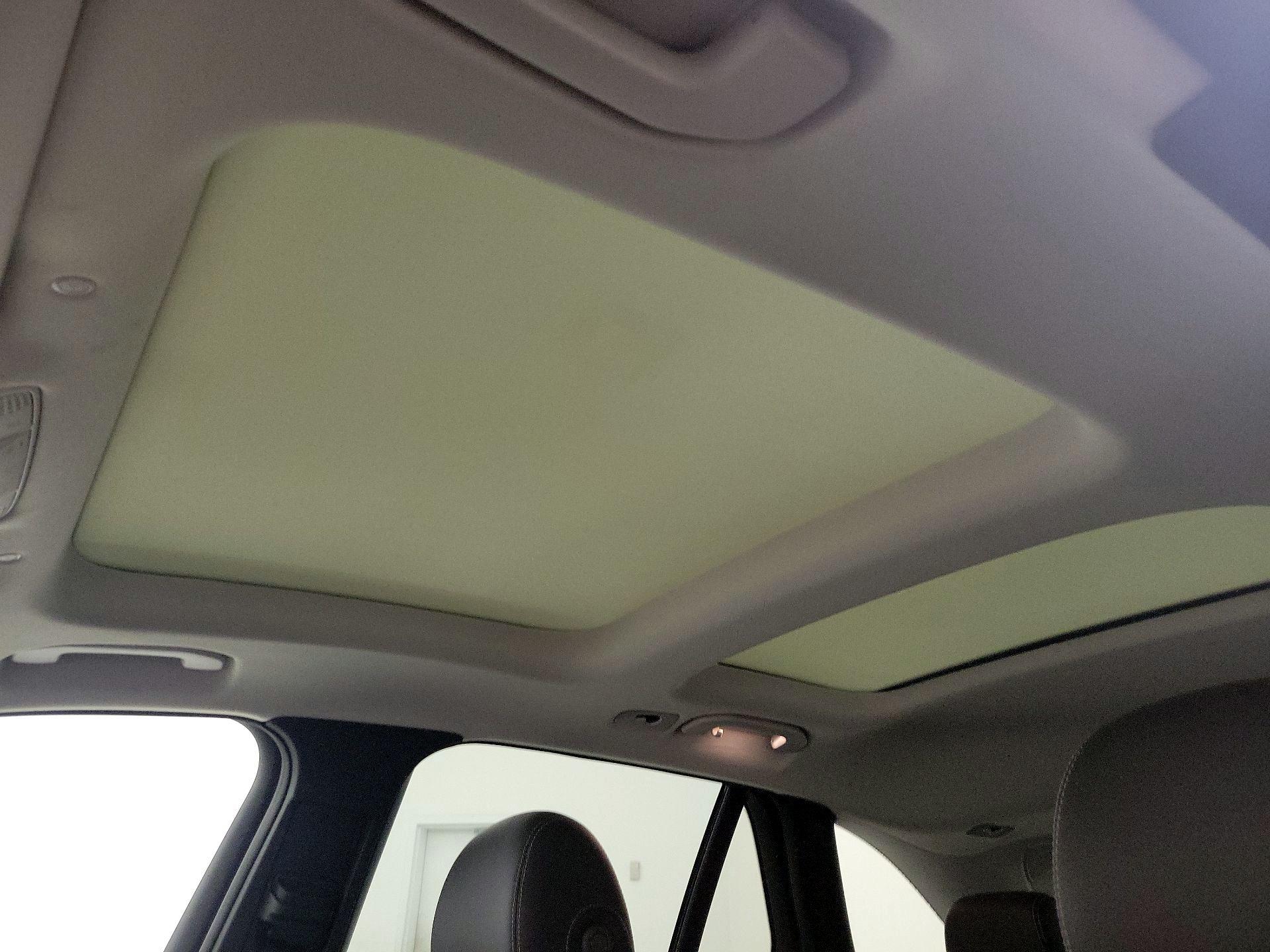 Thumbnail: 2020 Mercedes-Benz GLC - 19