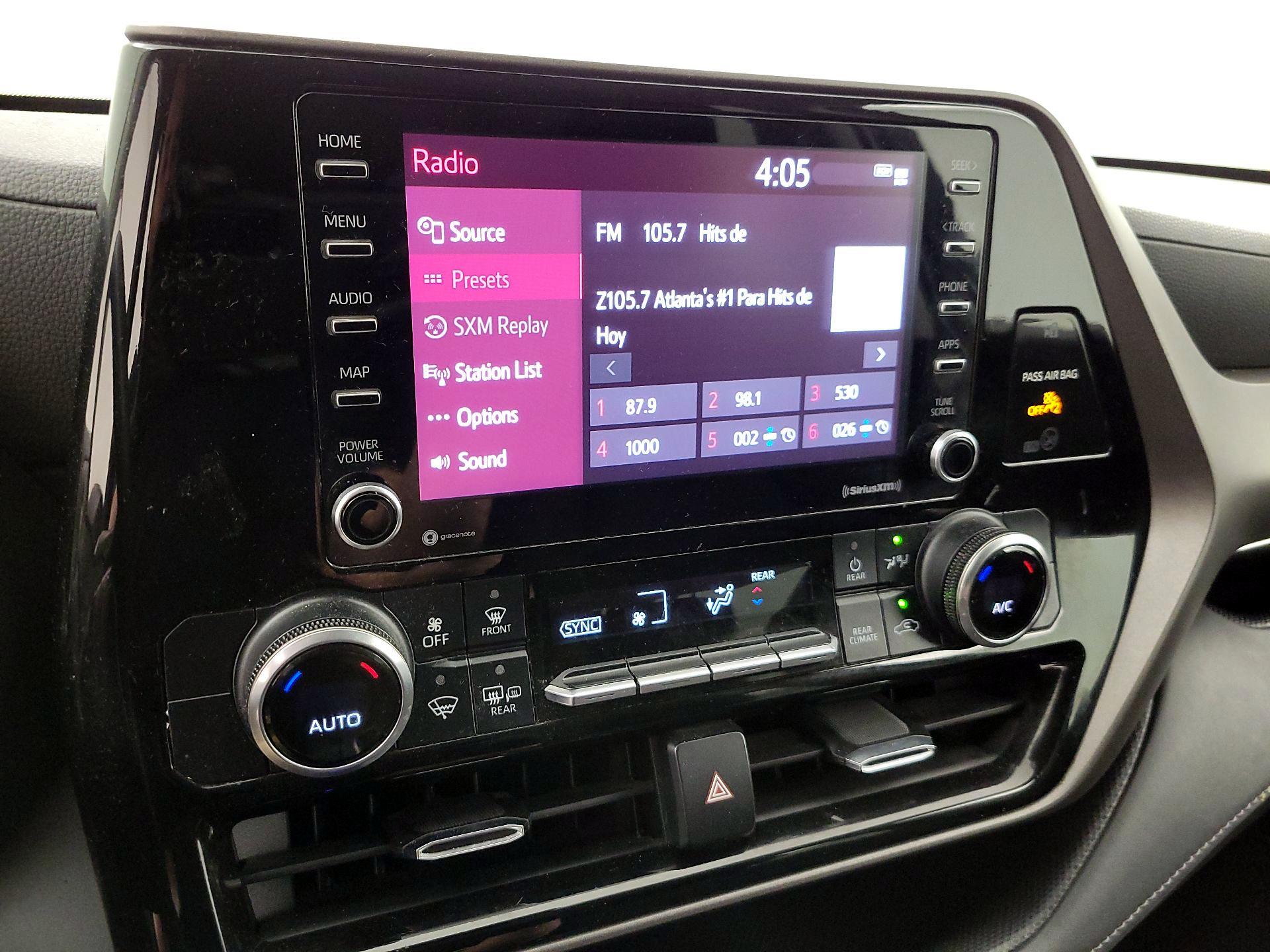 Thumbnail: 2022 Toyota Highlander - 16