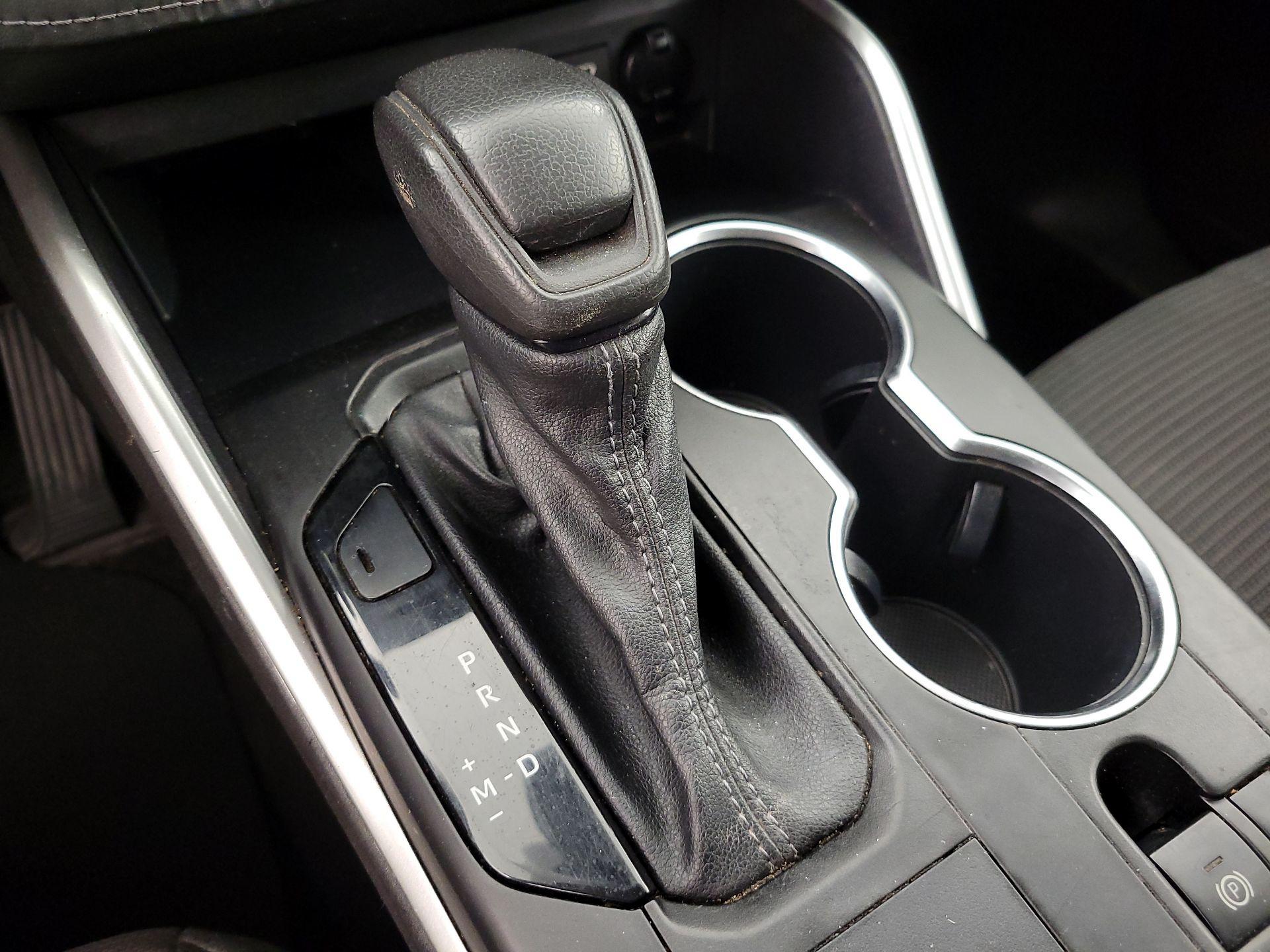 Thumbnail: 2022 Toyota Highlander - 18