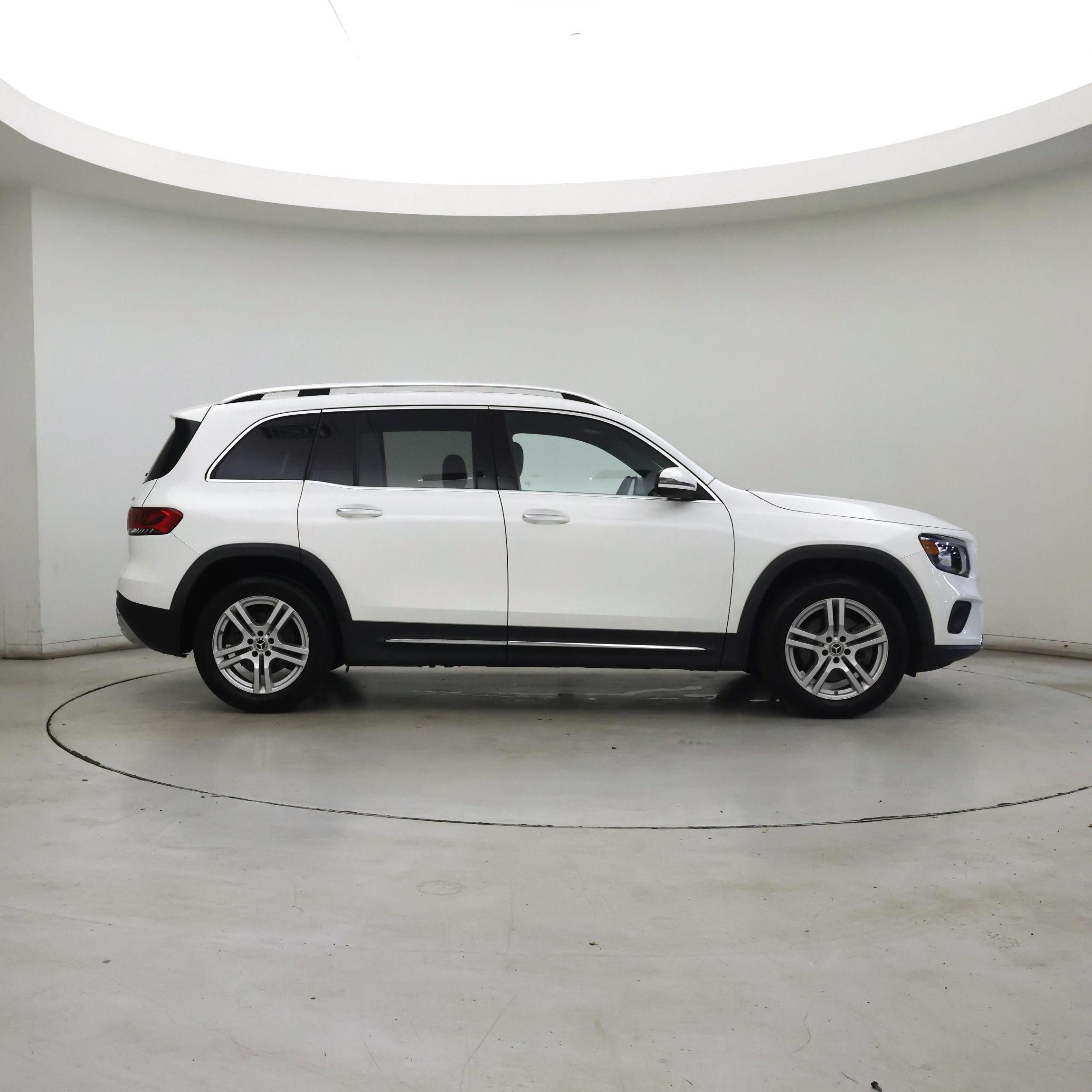 Thumbnail: 2022 Mercedes-Benz GLB - 7