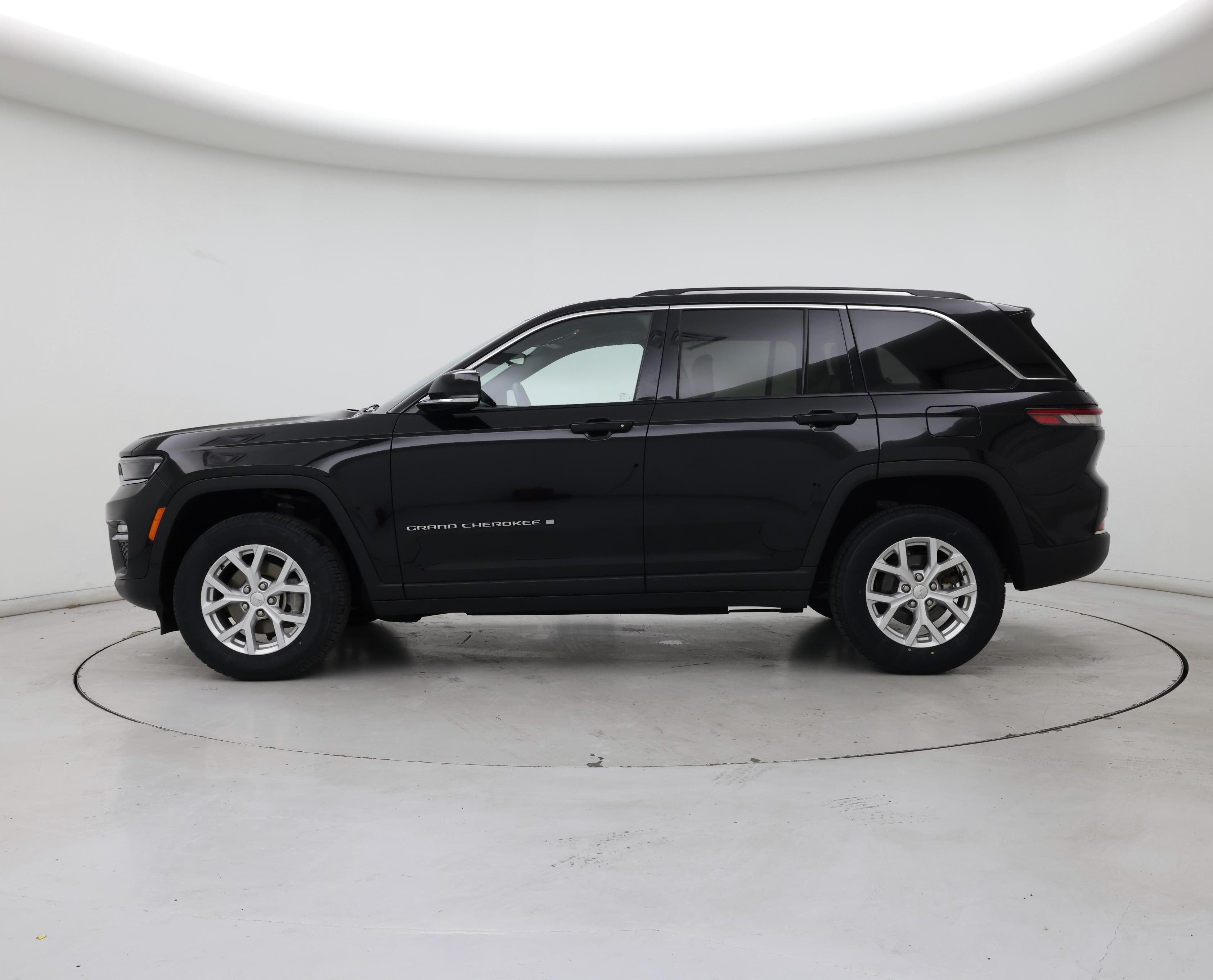 Thumbnail: 2023 Jeep Grand Cherokee - 3
