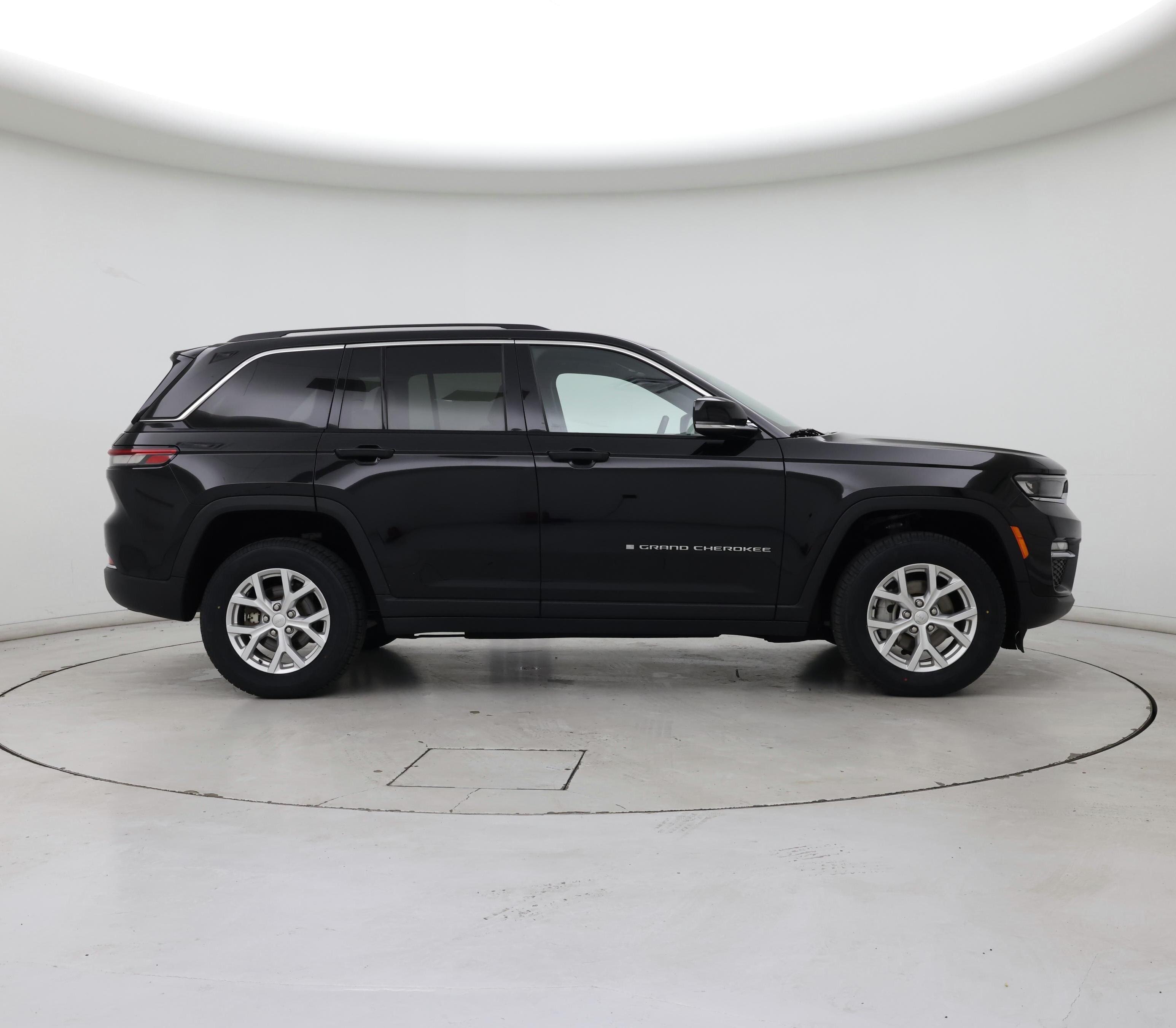Thumbnail: 2023 Jeep Grand Cherokee - 7