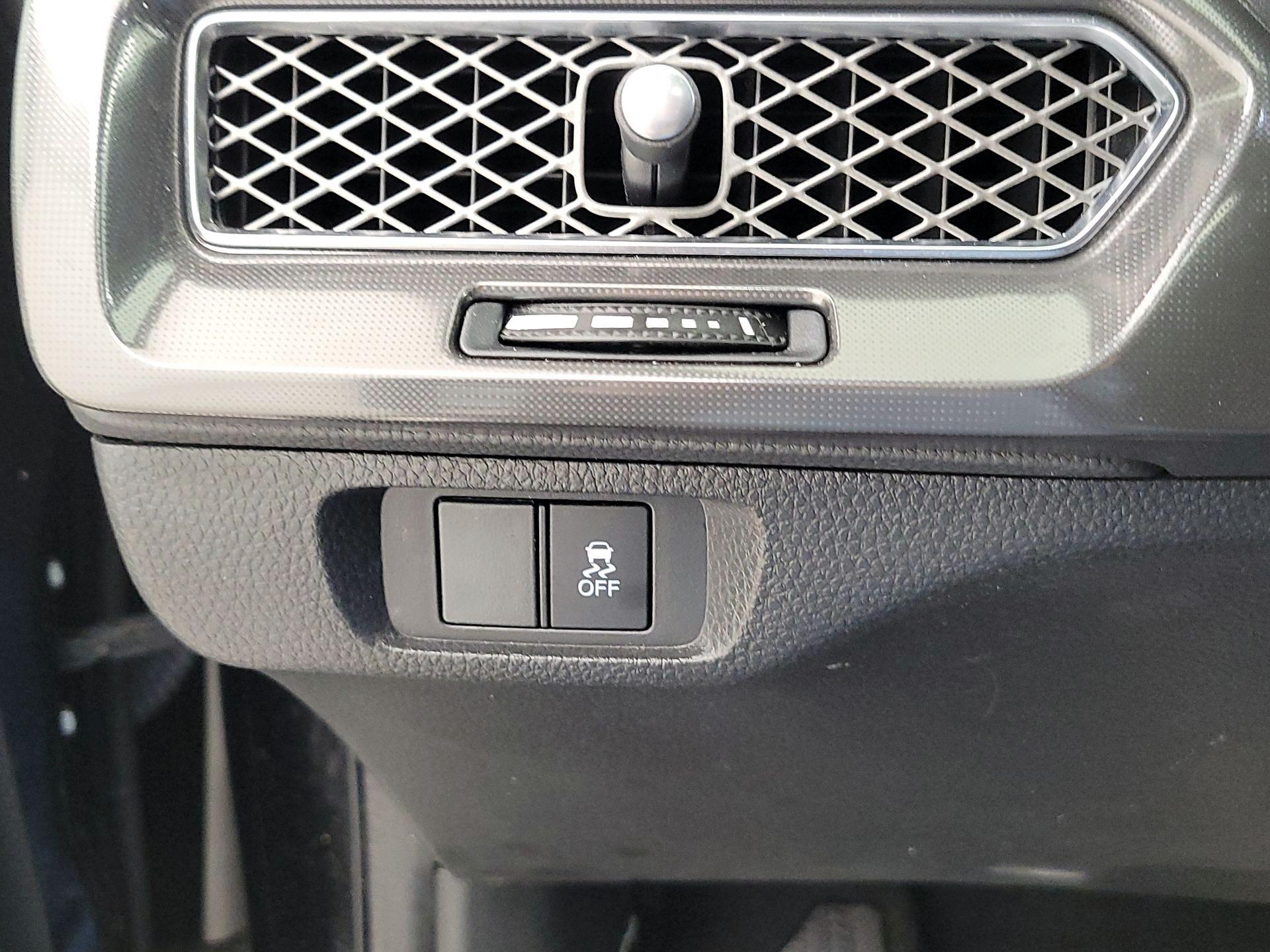 Thumbnail: 2023 Acura Integra - 11