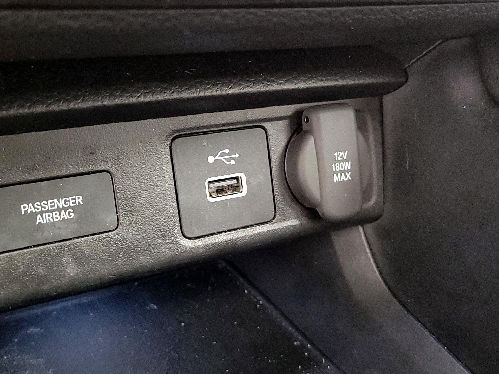 Thumbnail: 2023 Acura Integra - 16