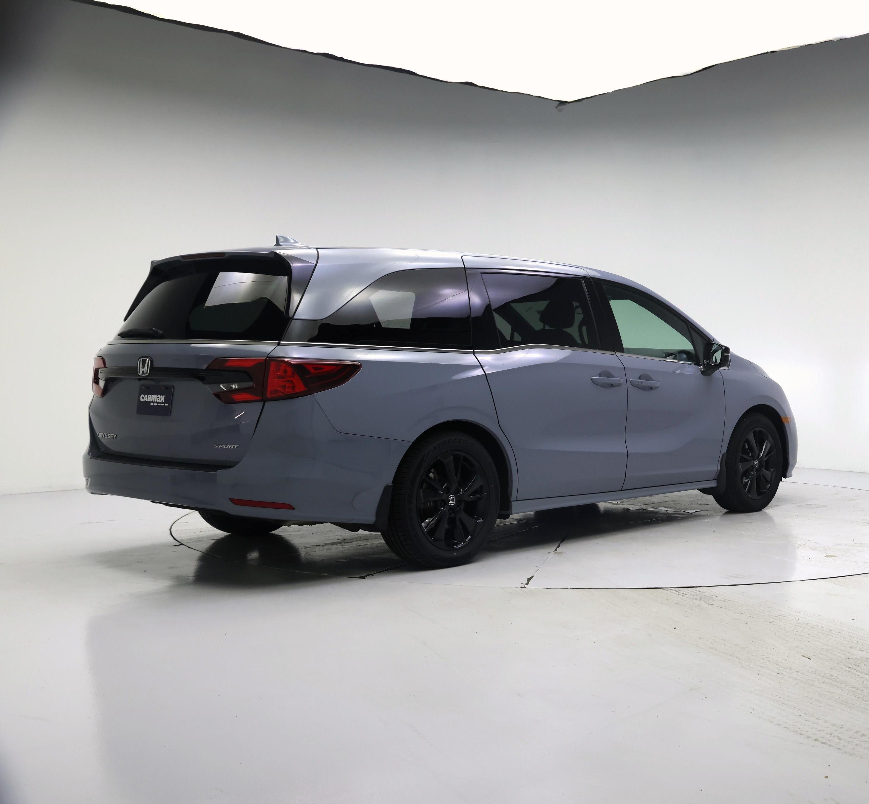 Thumbnail: 2023 Honda Odyssey - 8