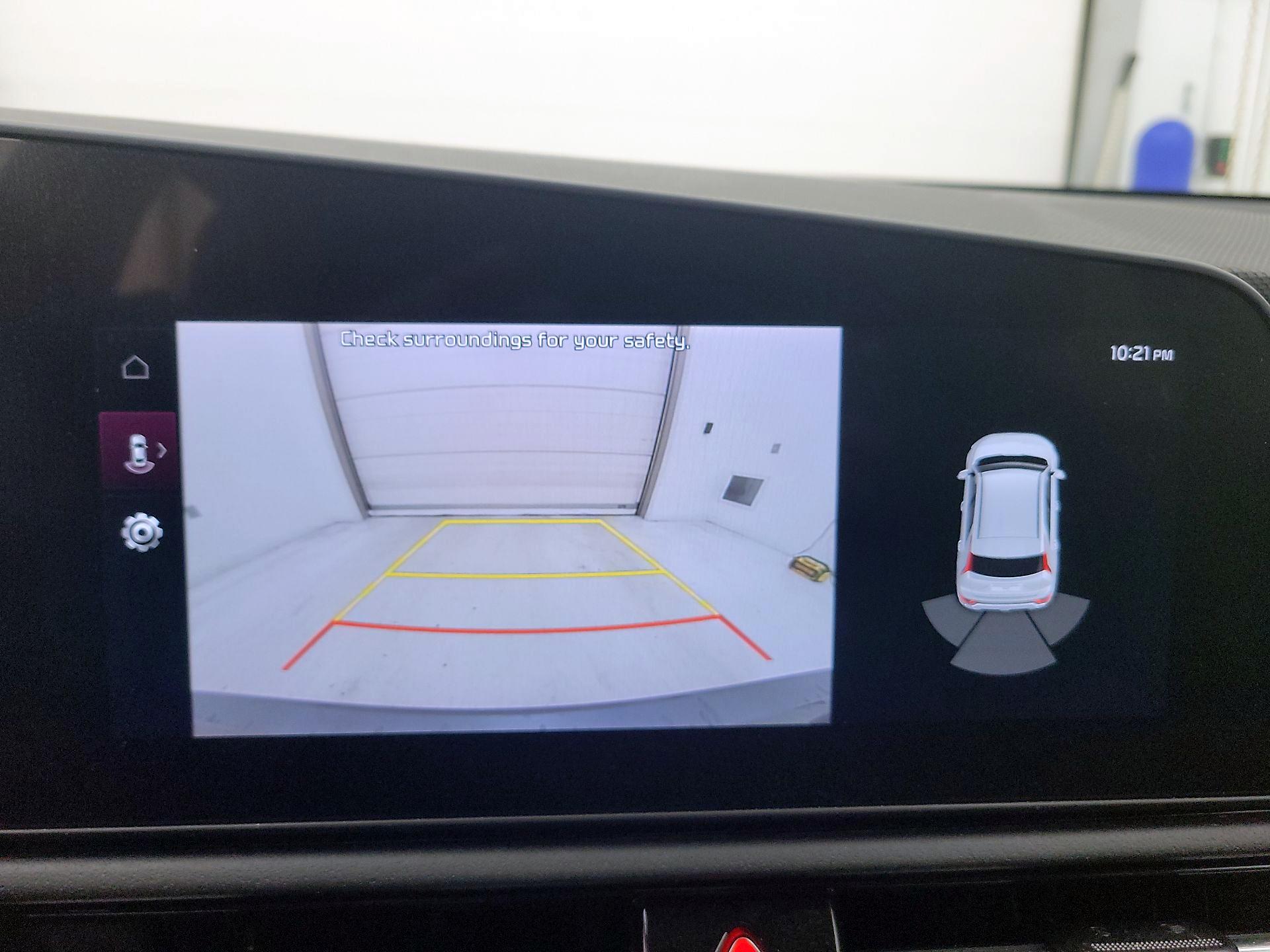 Thumbnail: 2023 Kia Niro - 13