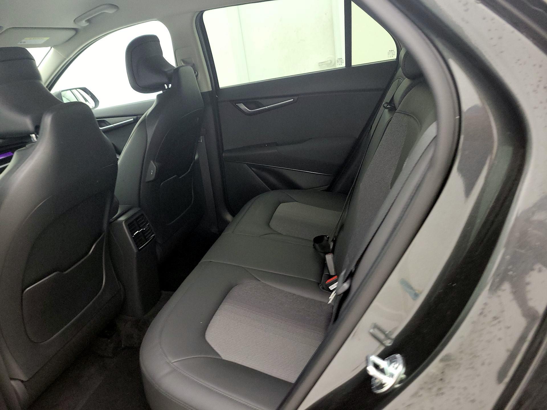 Thumbnail: 2023 Kia Niro - 18