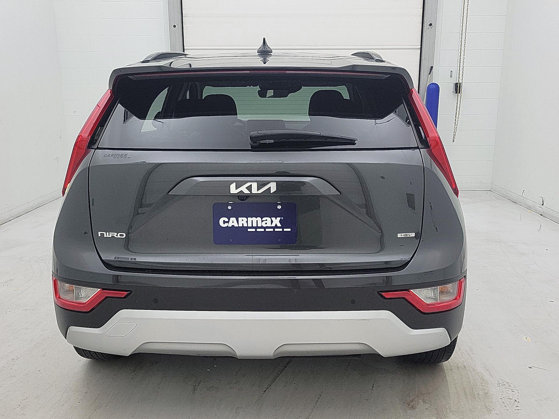 Thumbnail: 2023 Kia Niro - 6