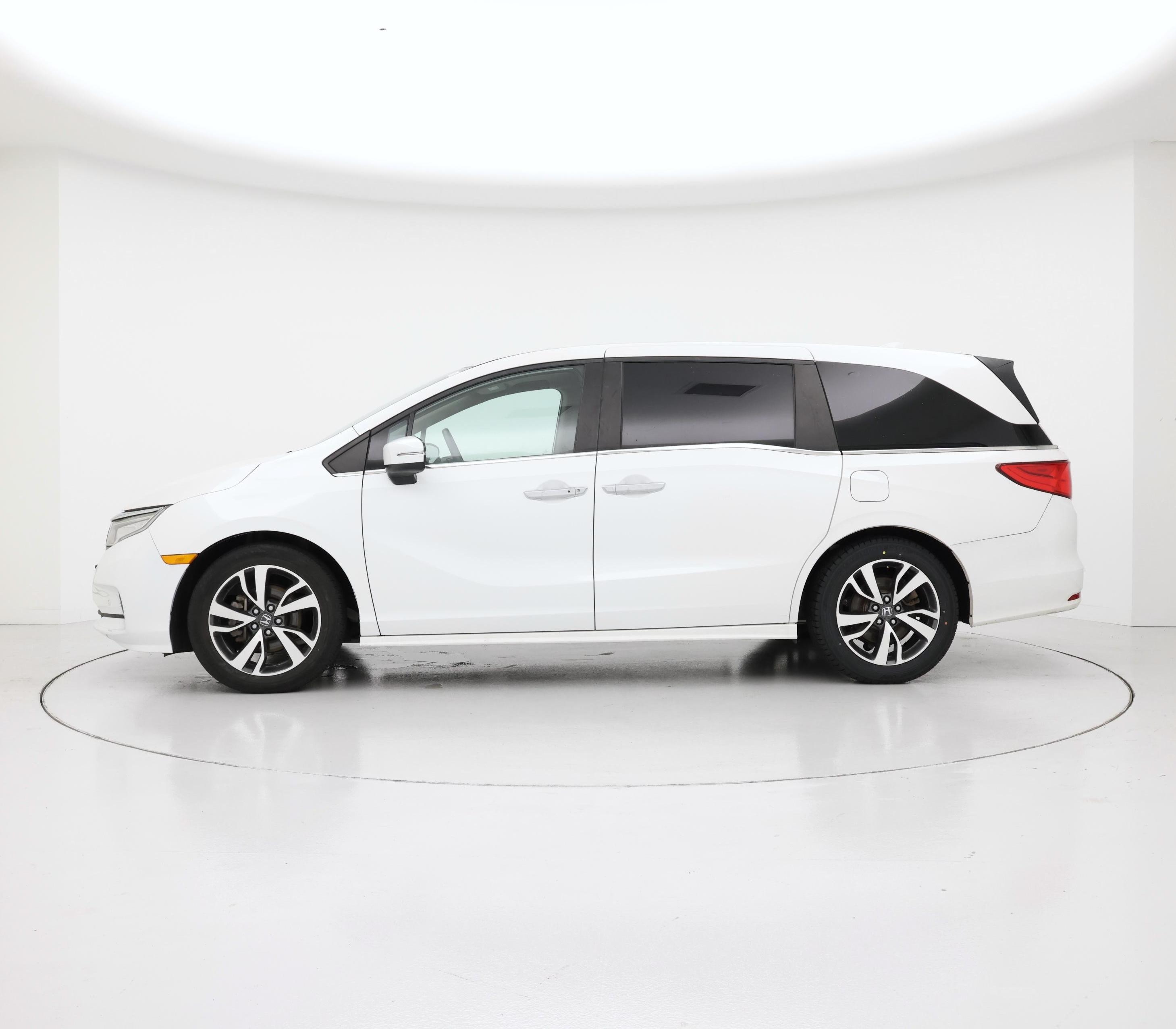 Thumbnail: 2023 Honda Odyssey - 3