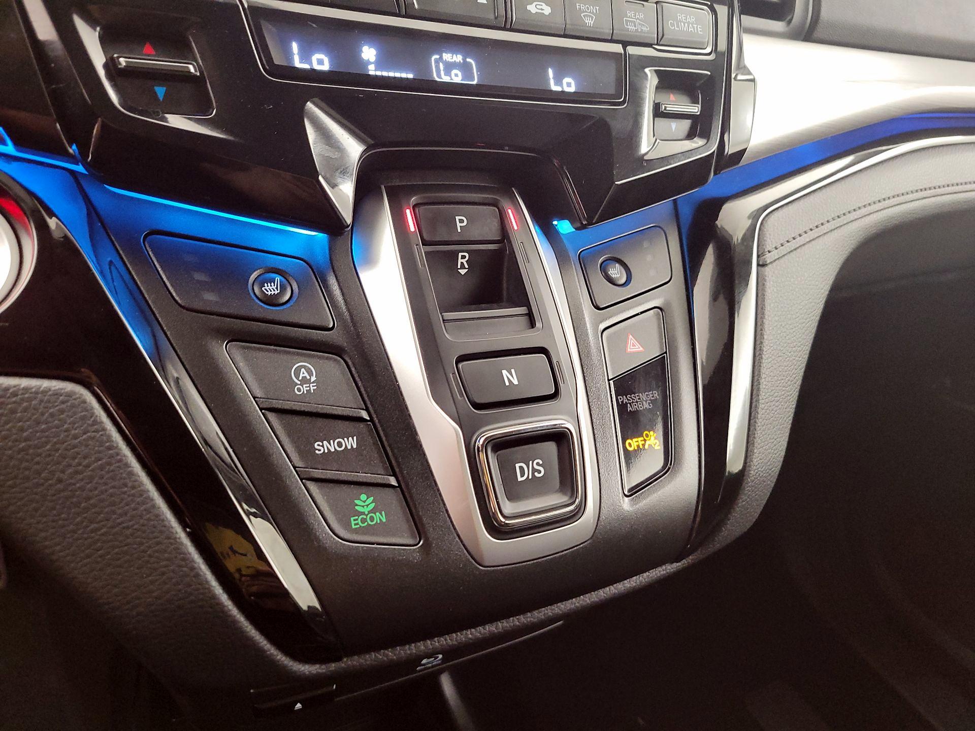 Thumbnail: 2022 Honda Odyssey - 16