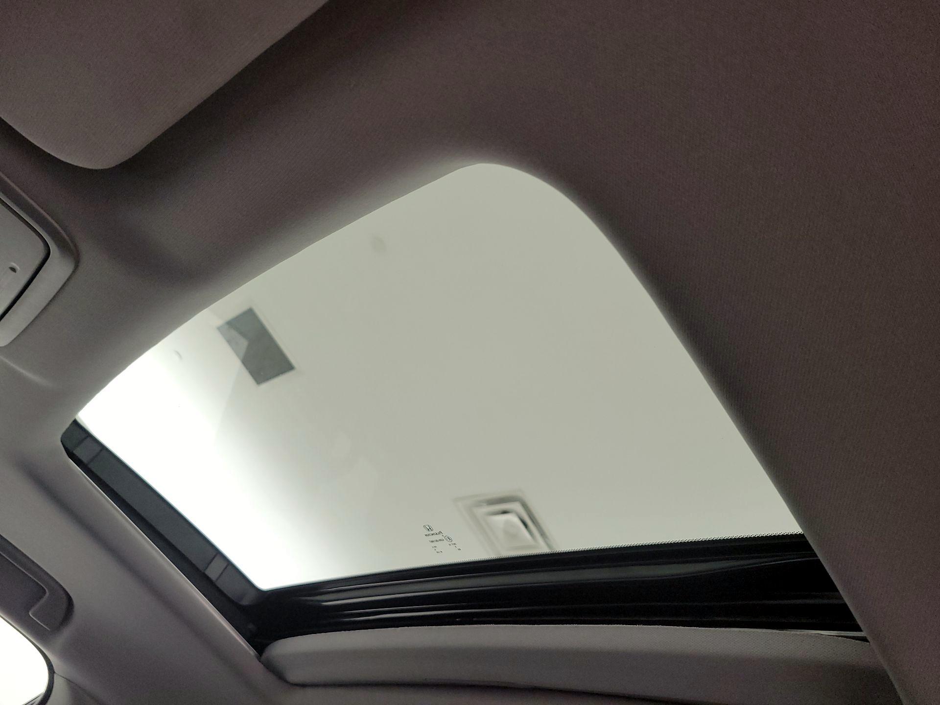 Thumbnail: 2022 Honda Odyssey - 18