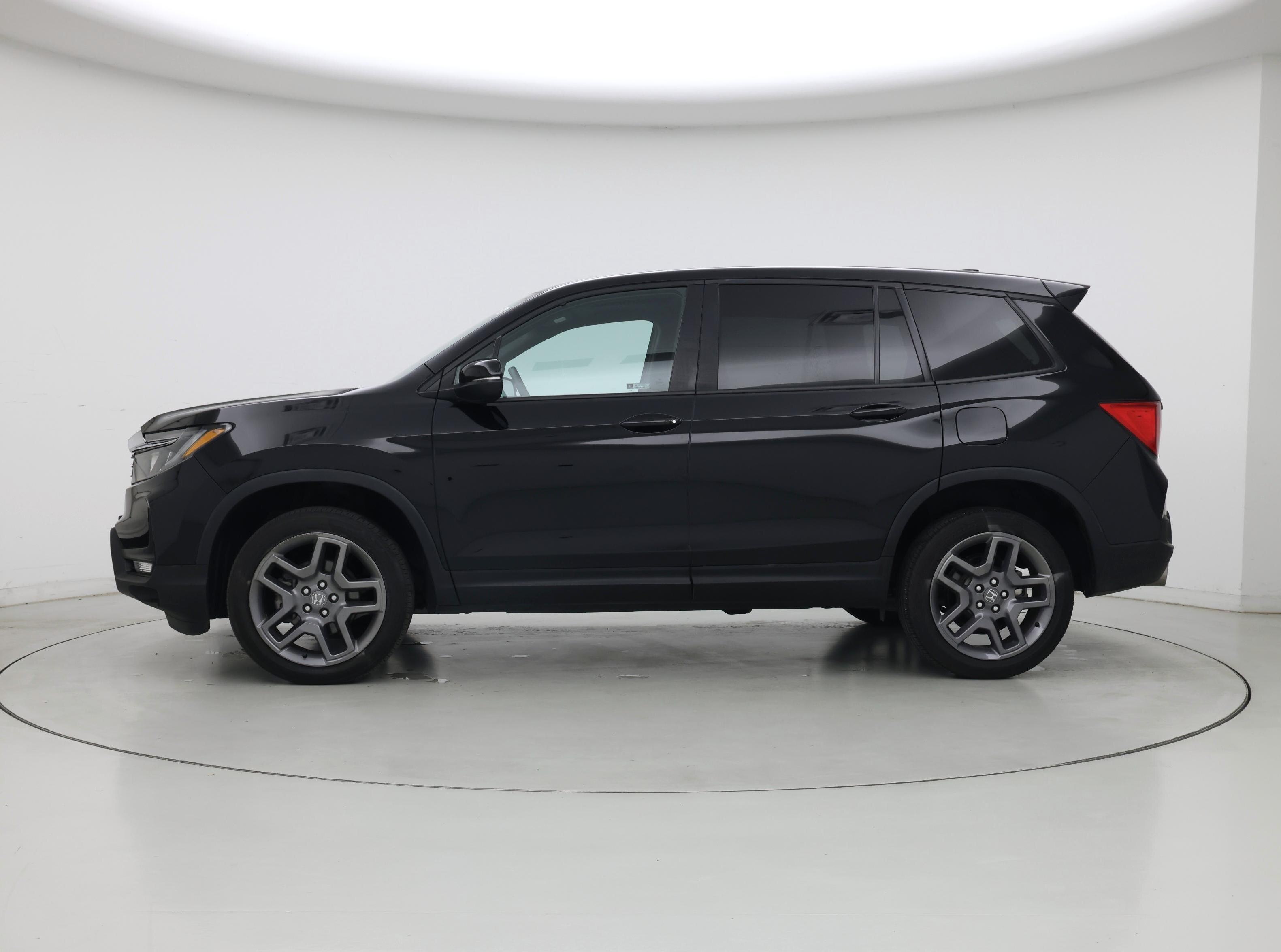 Thumbnail: 2023 Honda Passport - 3