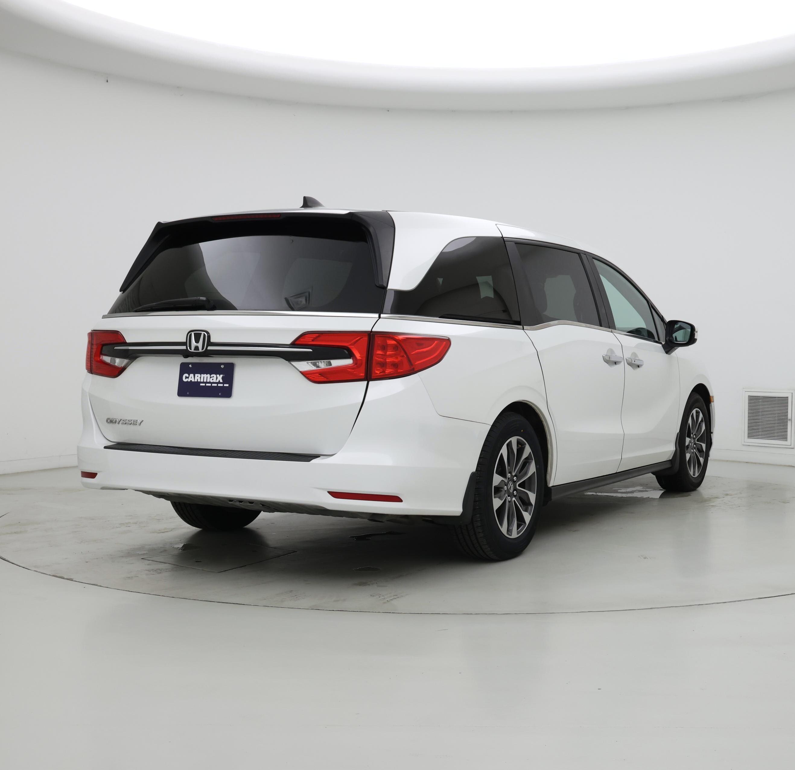 Thumbnail: 2023 Honda Odyssey - 8