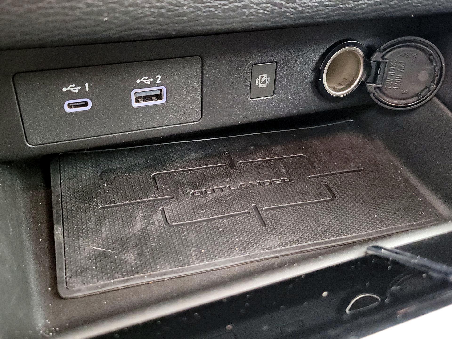 Thumbnail: 2024 Mitsubishi Outlander - 19