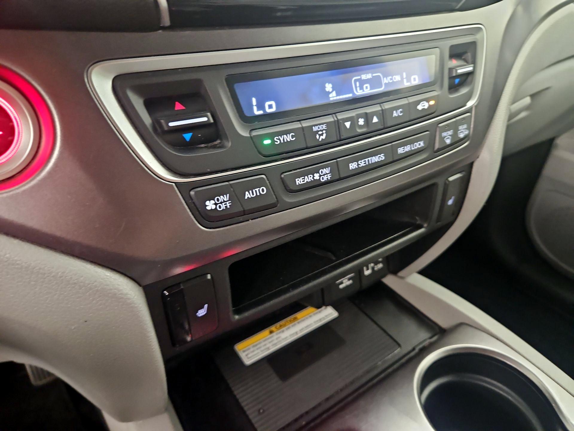 Thumbnail: 2022 Honda Pilot - 16