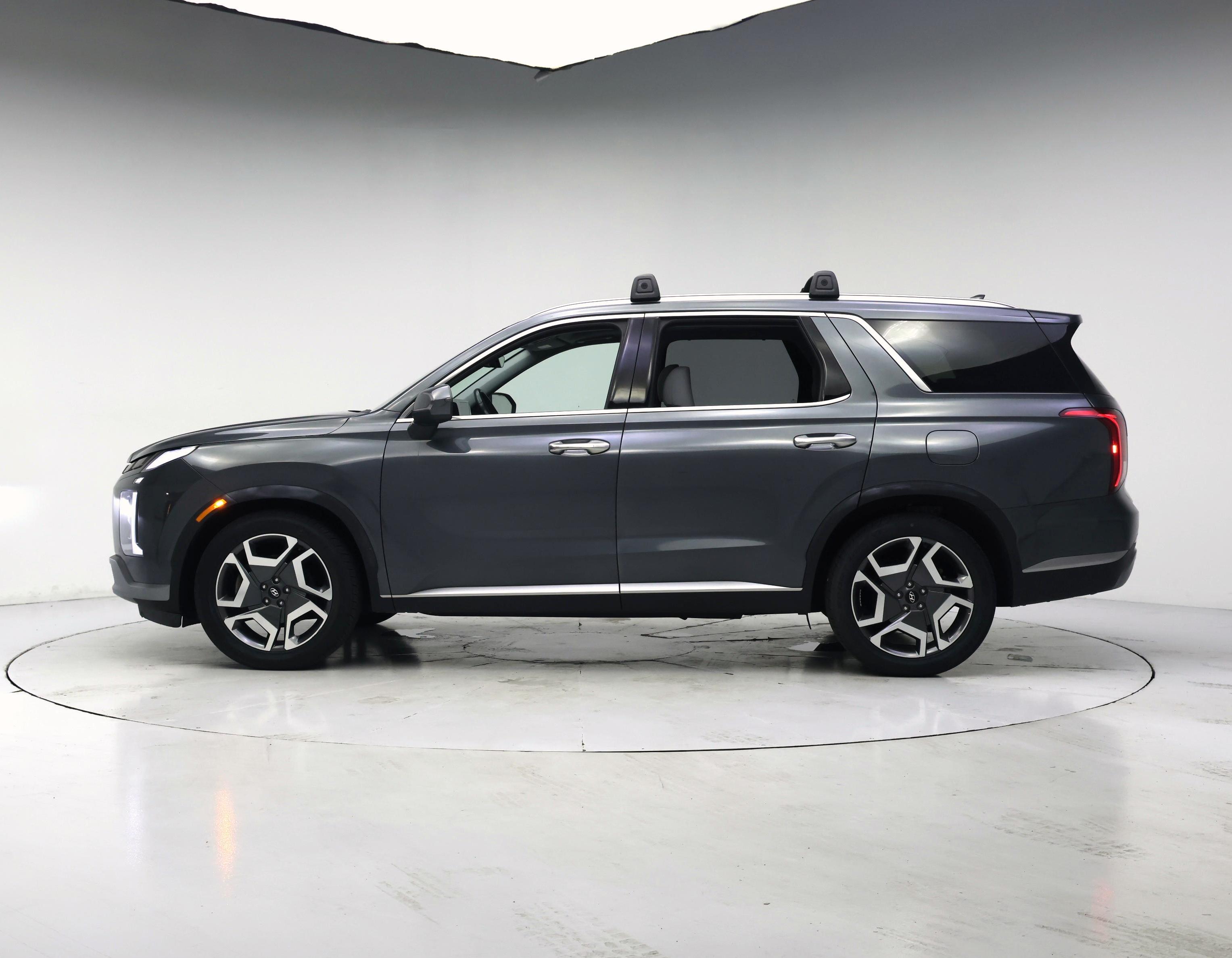 Thumbnail: 2023 Hyundai Palisade - 3