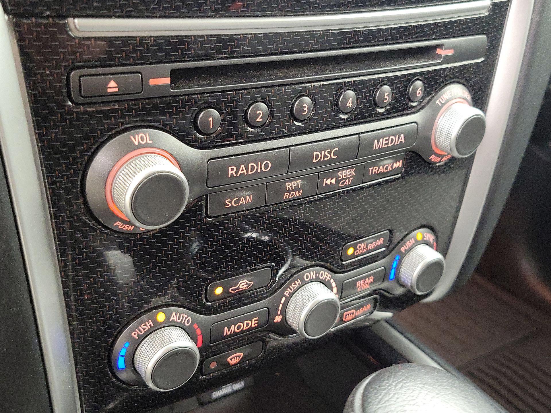 Thumbnail: 2020 Nissan Pathfinder - 17