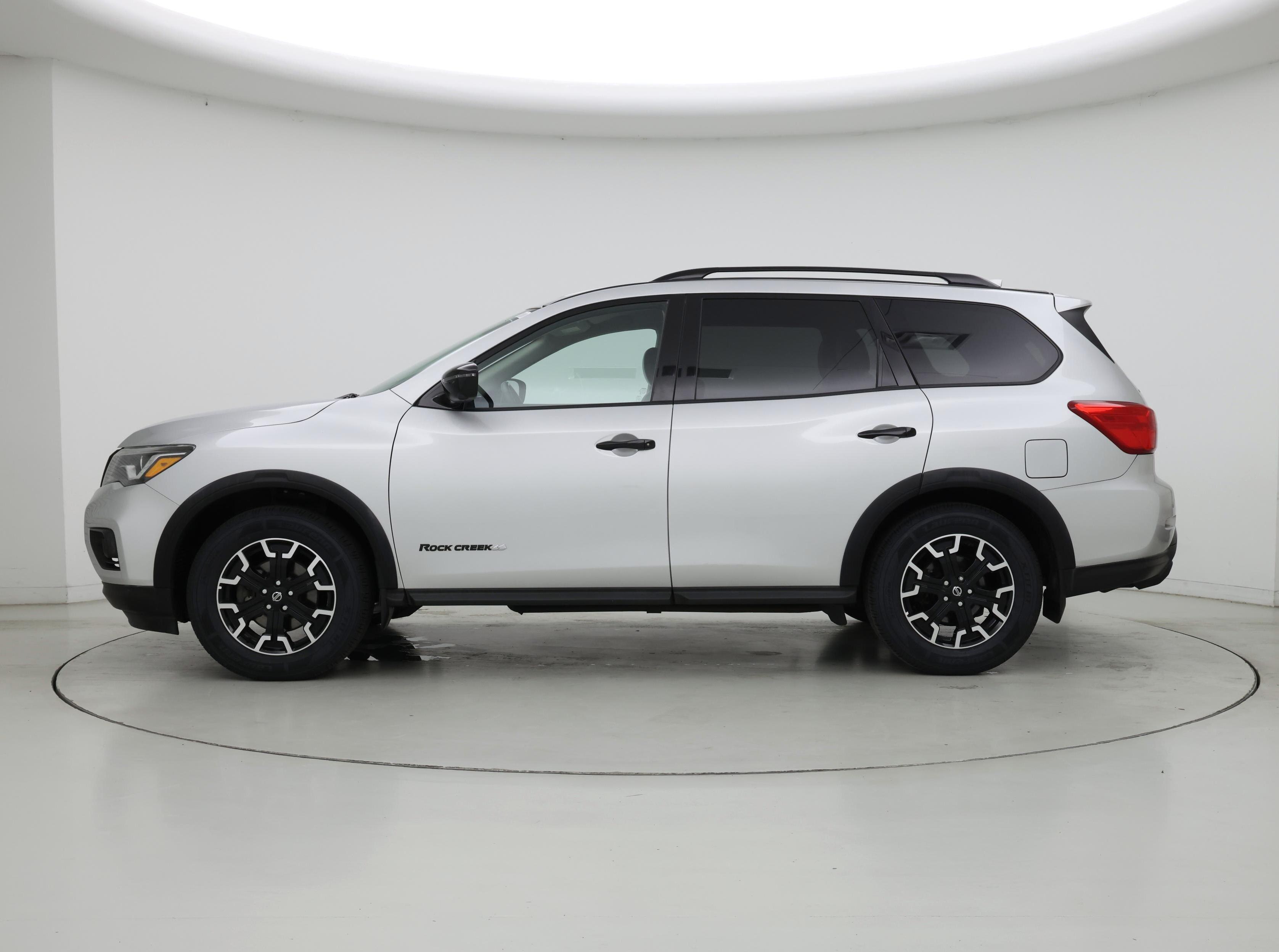 Thumbnail: 2020 Nissan Pathfinder - 3
