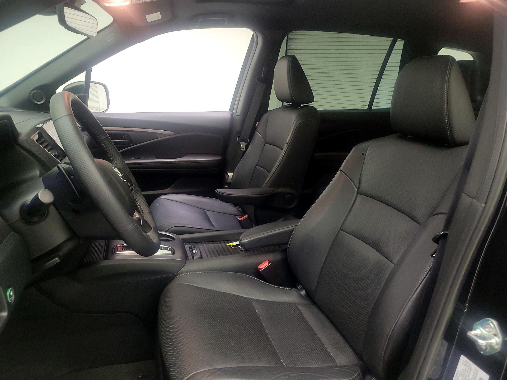 Thumbnail: 2023 Honda Passport - 9