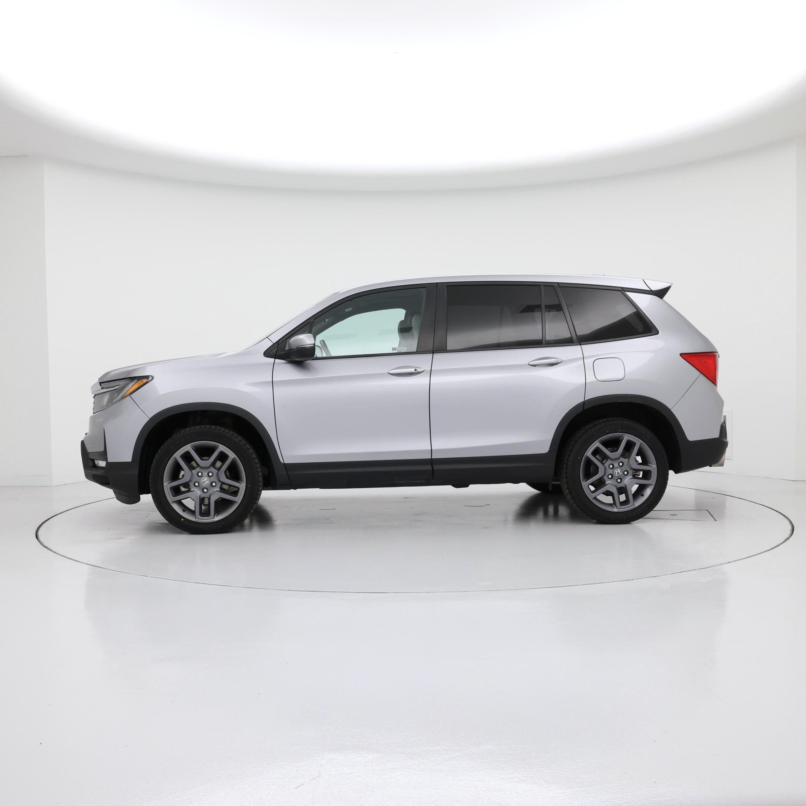 Thumbnail: 2023 Honda Passport - 3