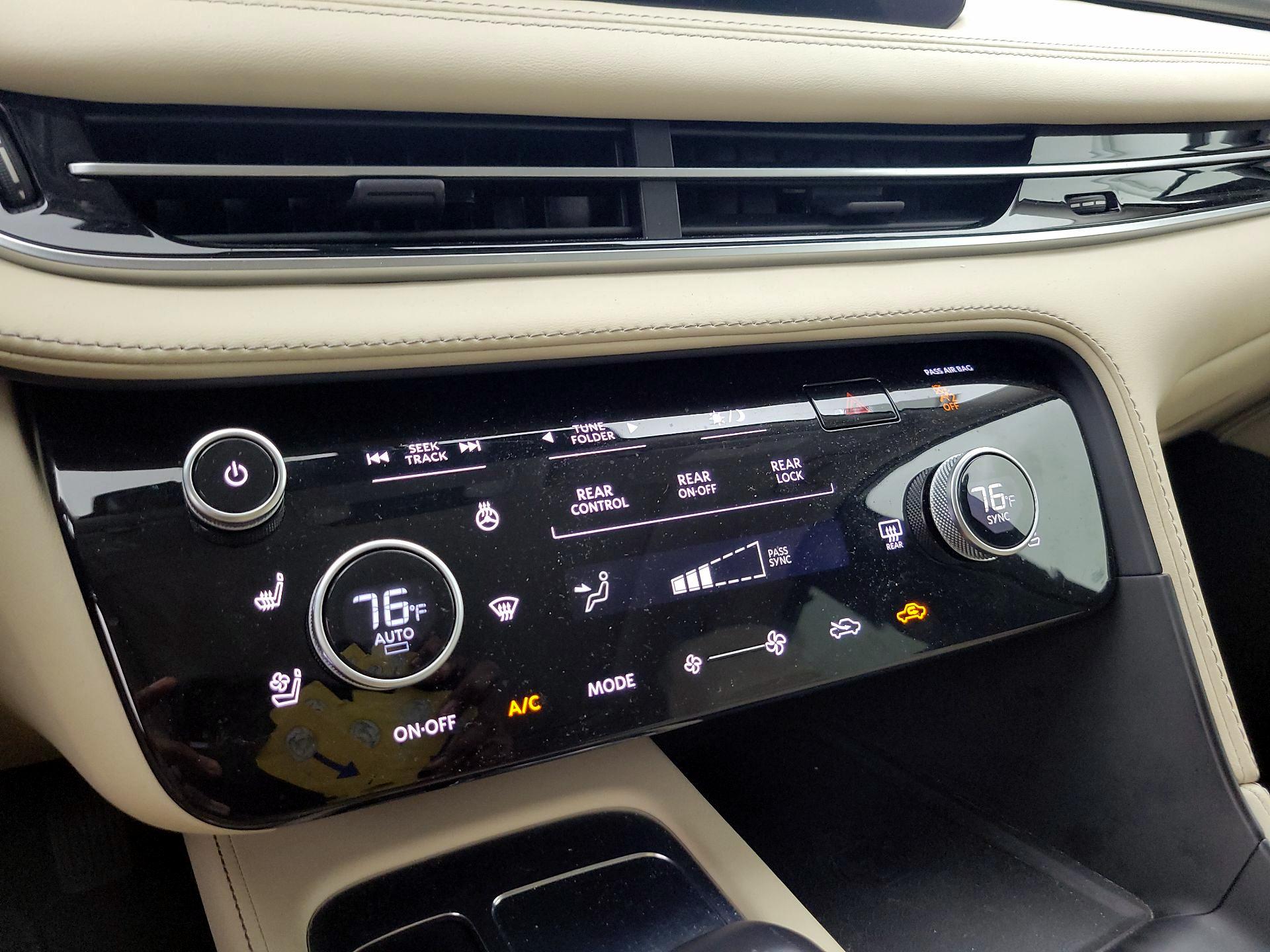 Thumbnail: 2023 INFINITI QX60 - 15