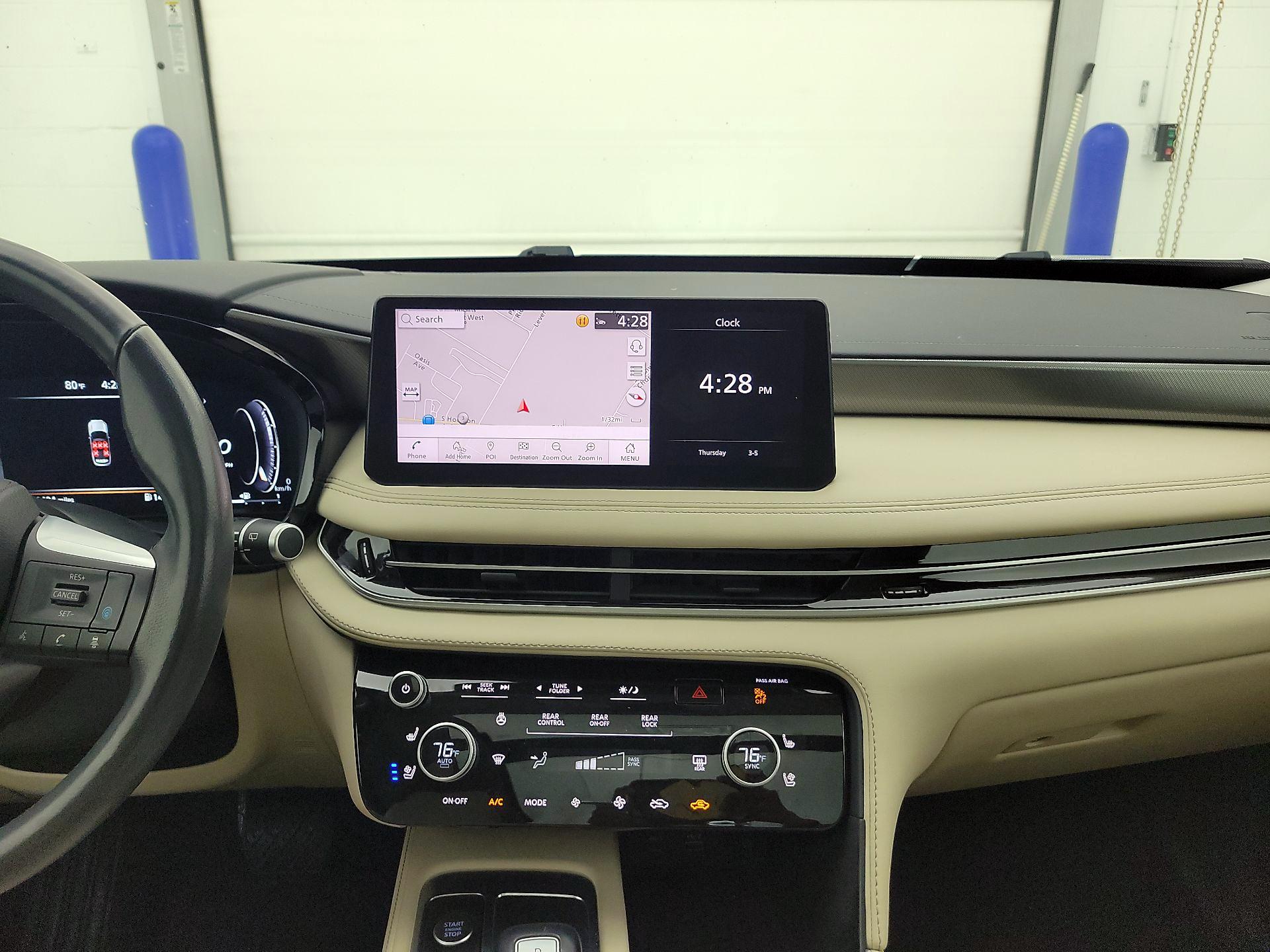 Thumbnail: 2023 INFINITI QX60 - 8