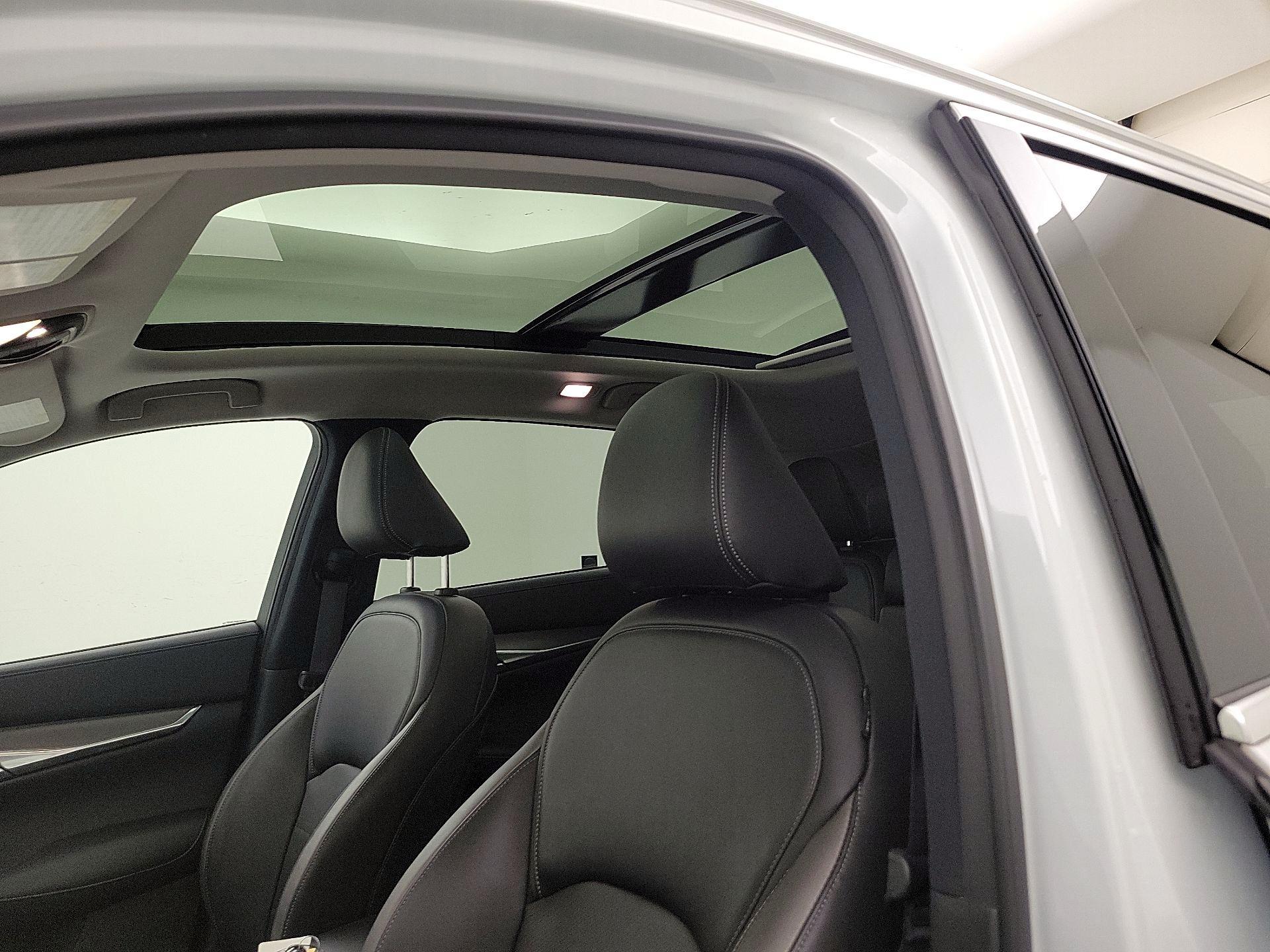 Thumbnail: 2023 INFINITI QX50 - 17