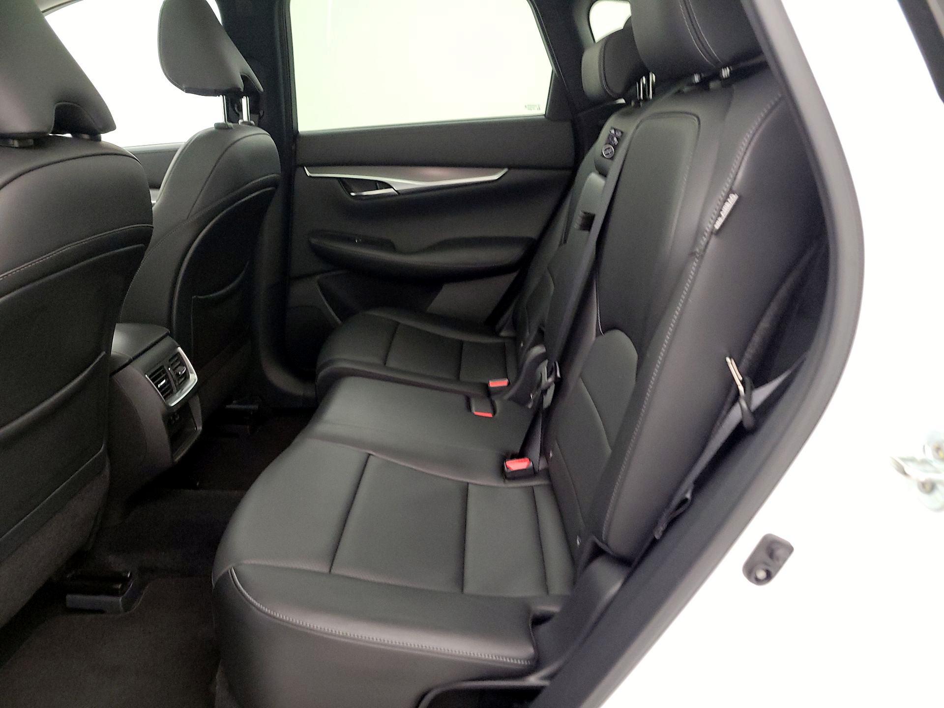 Thumbnail: 2023 INFINITI QX50 - 18