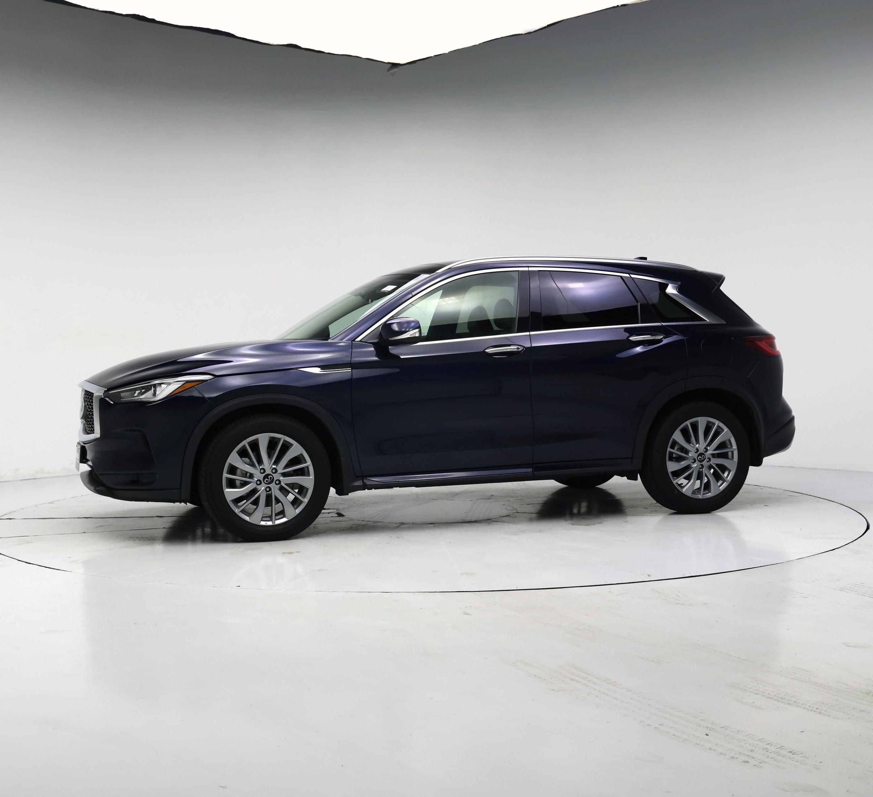 Thumbnail: 2023 INFINITI QX50 - 3