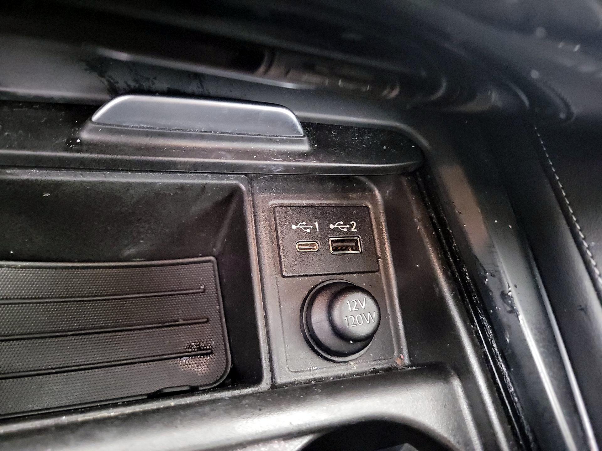 Thumbnail: 2022 INFINITI QX50 - 16