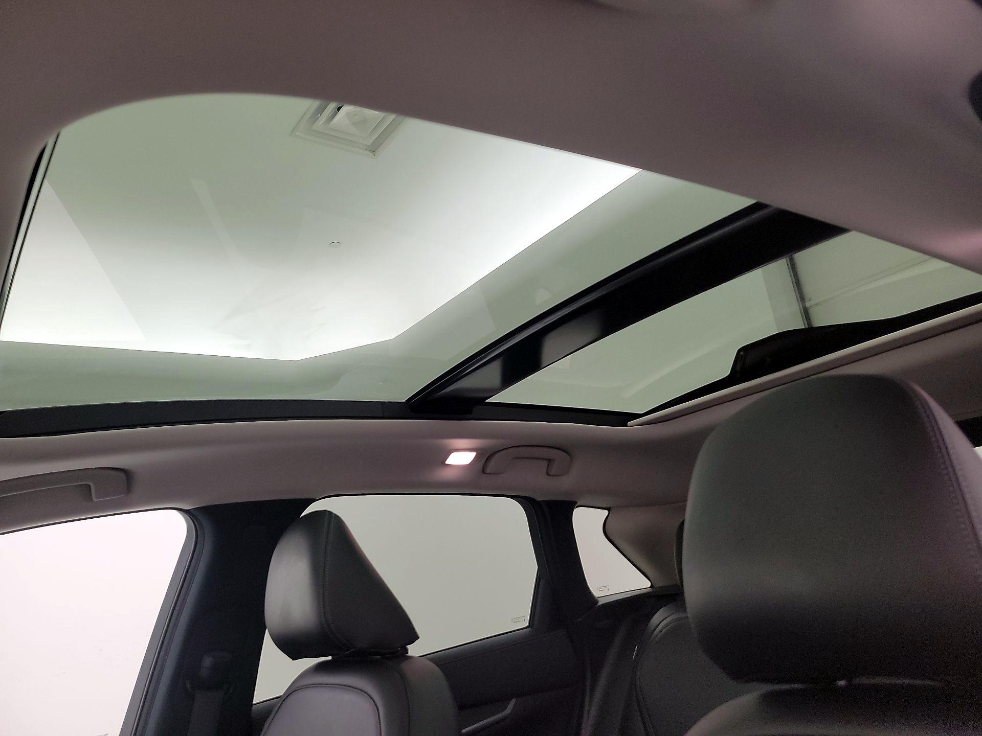 Thumbnail: 2022 INFINITI QX50 - 17