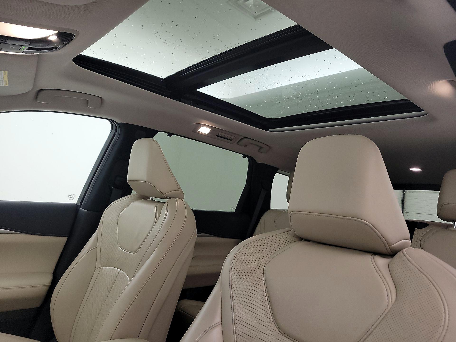 Thumbnail: 2023 INFINITI QX60 - 17