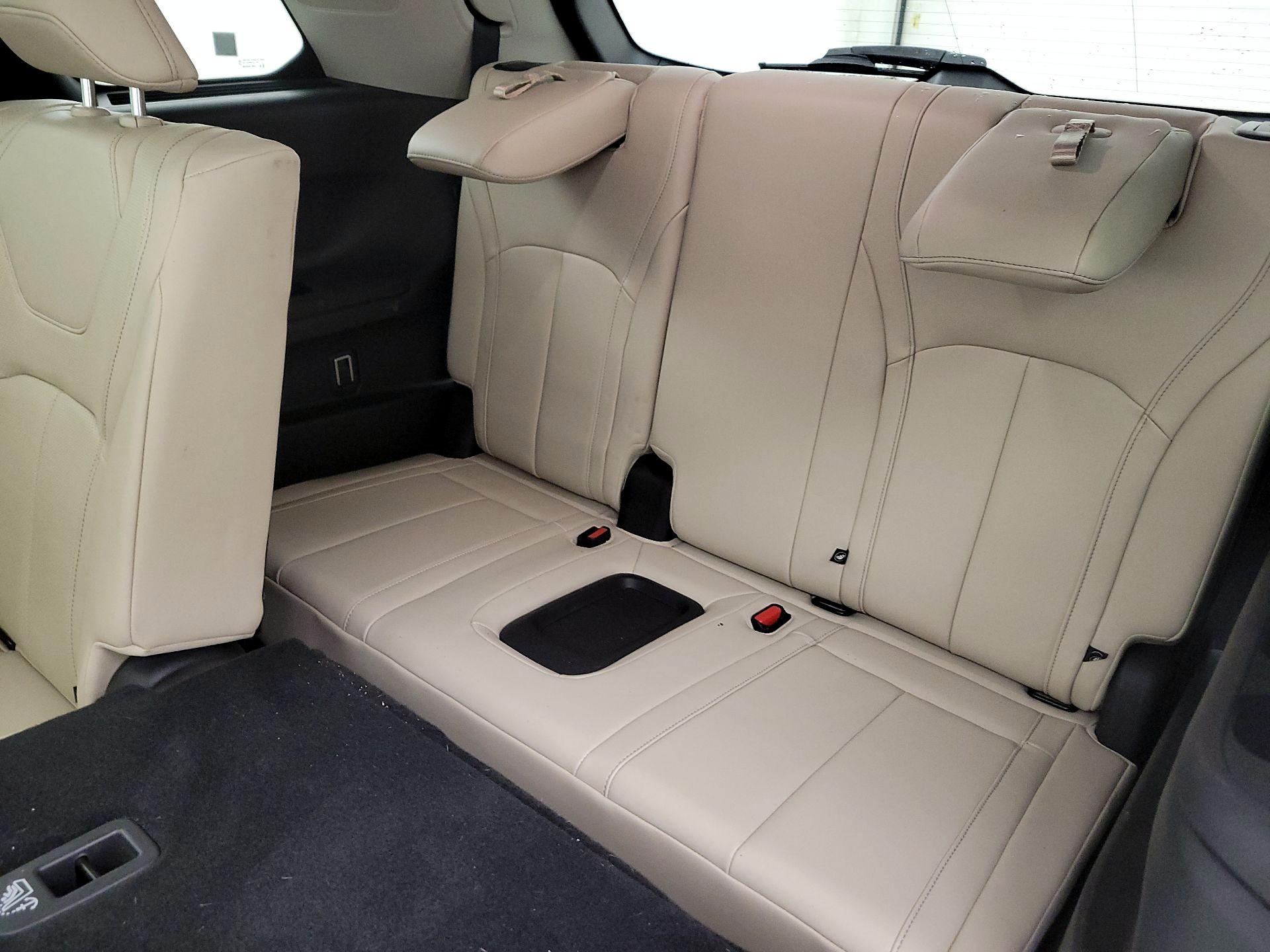 Thumbnail: 2023 INFINITI QX60 - 19