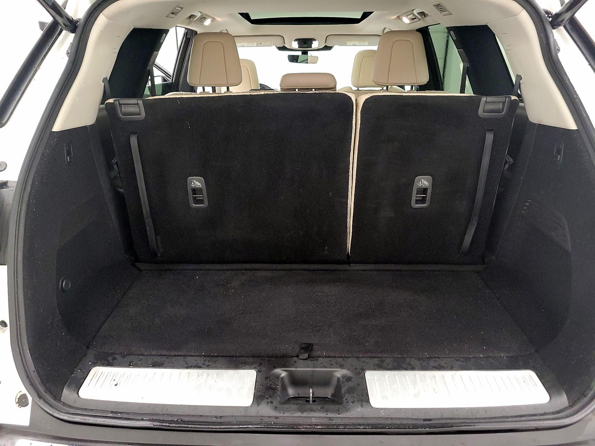 Thumbnail: 2023 INFINITI QX60 - 20