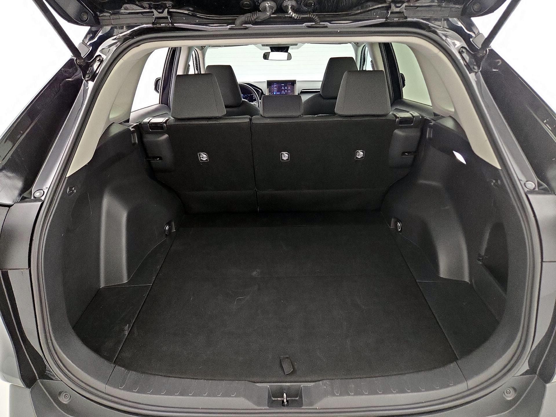 Thumbnail: 2023 Toyota RAV4 - 20