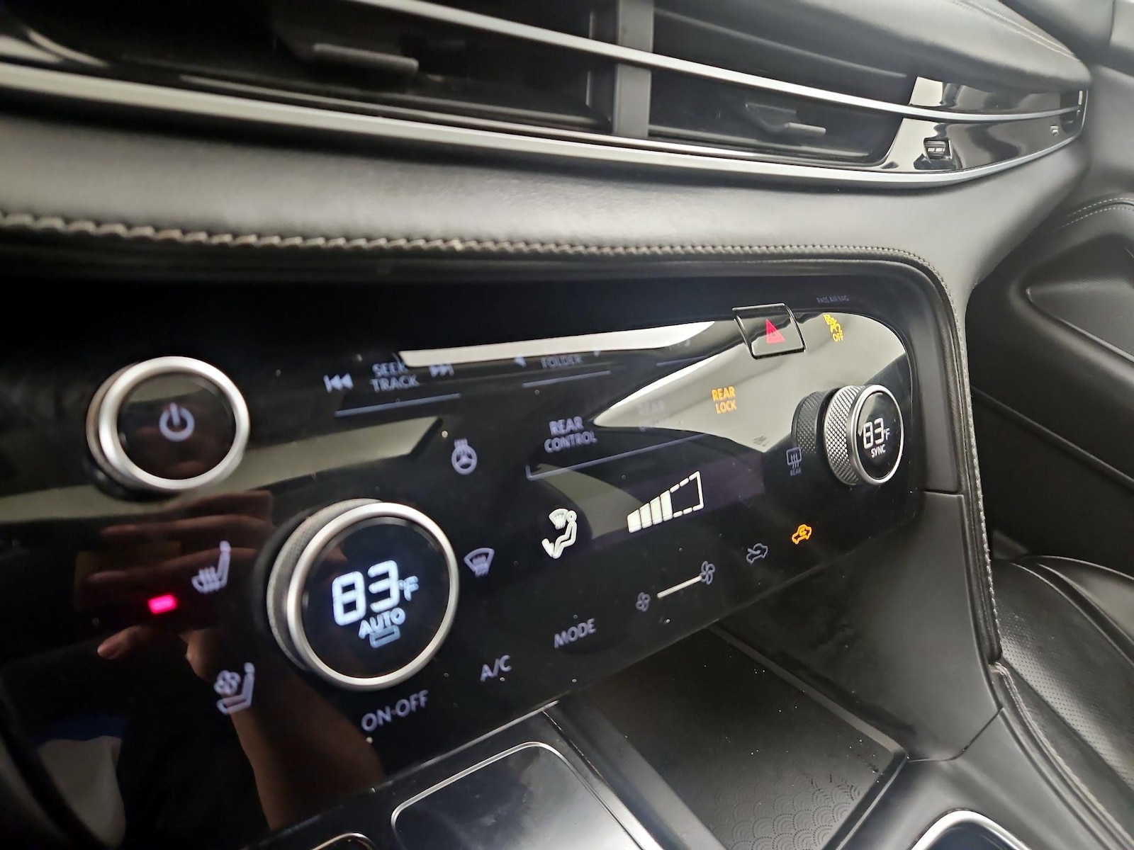 2022 INFINITI QX60 LUXE - Photo 18