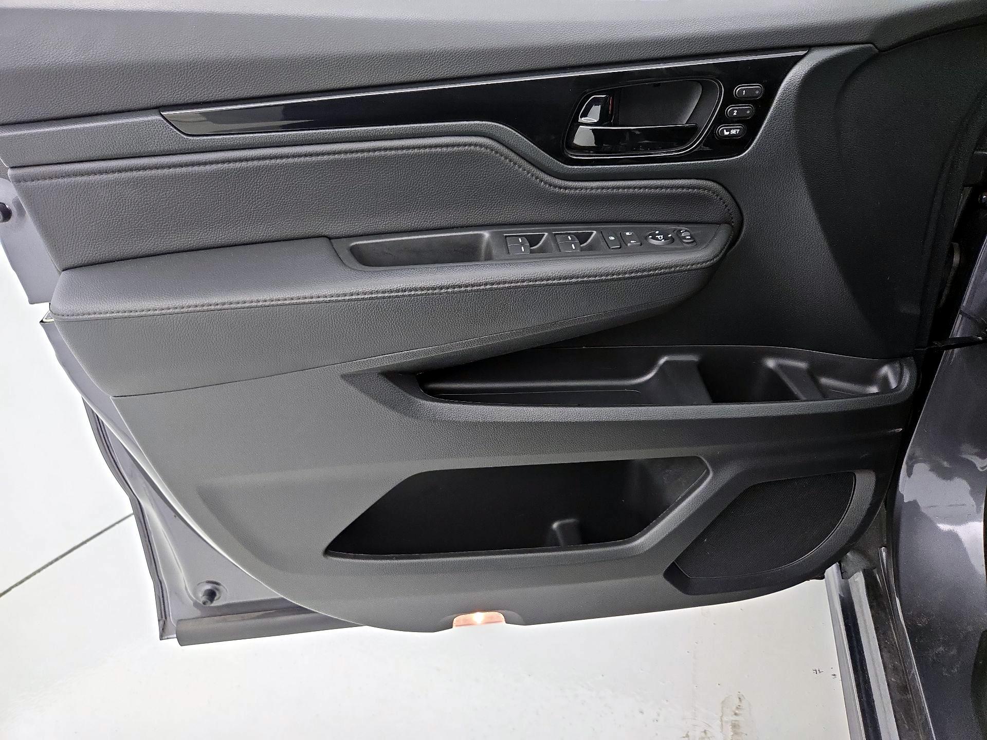 Thumbnail: 2023 Honda Odyssey - 12