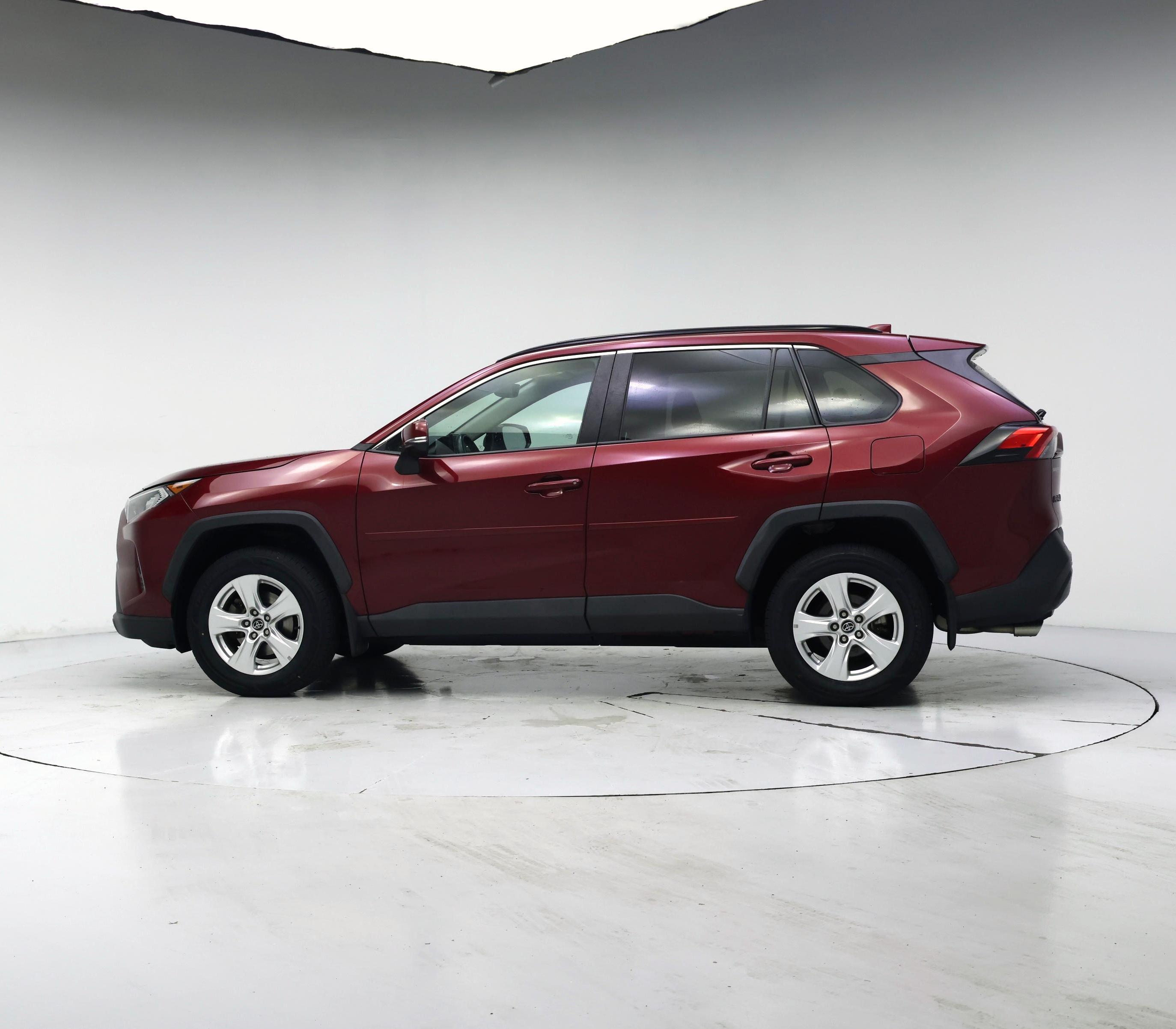 Thumbnail: 2020 Toyota RAV4 - 3