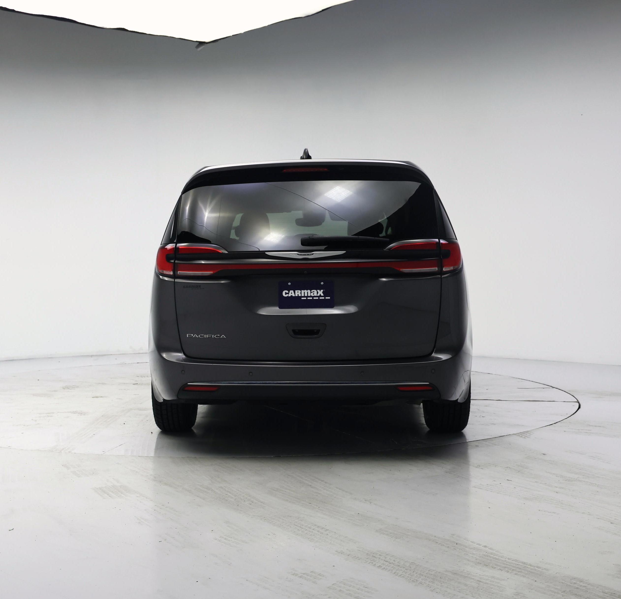 Thumbnail: 2023 Chrysler Pacifica - 6