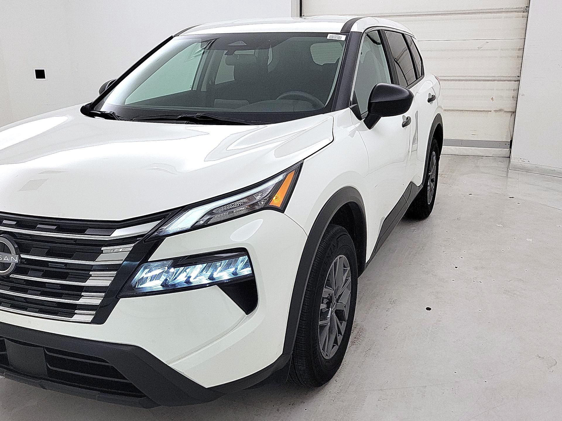 Thumbnail: 2024 Nissan Rogue - 3