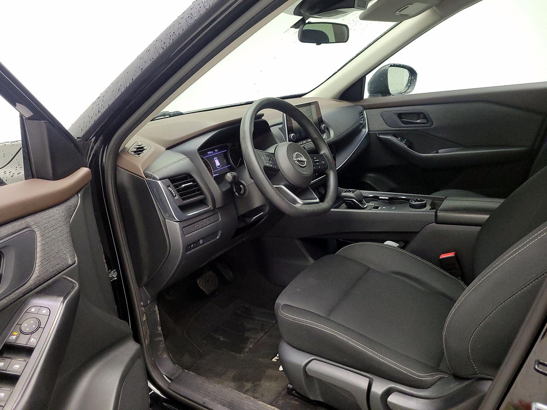 Thumbnail: 2023 Nissan Rogue - 9