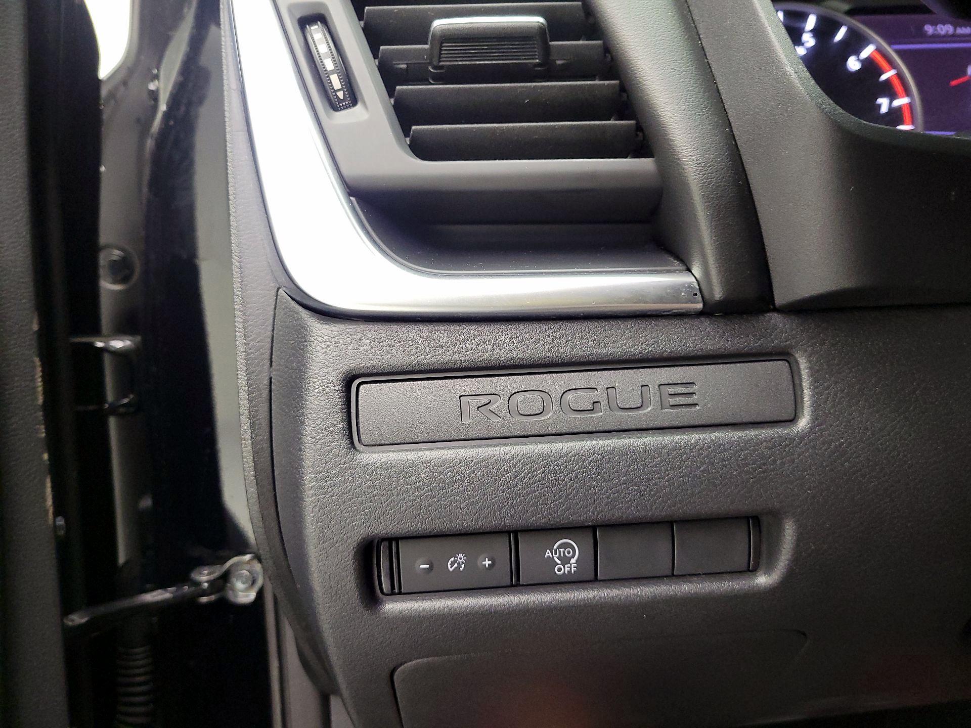 Thumbnail: 2023 Nissan Rogue - 11