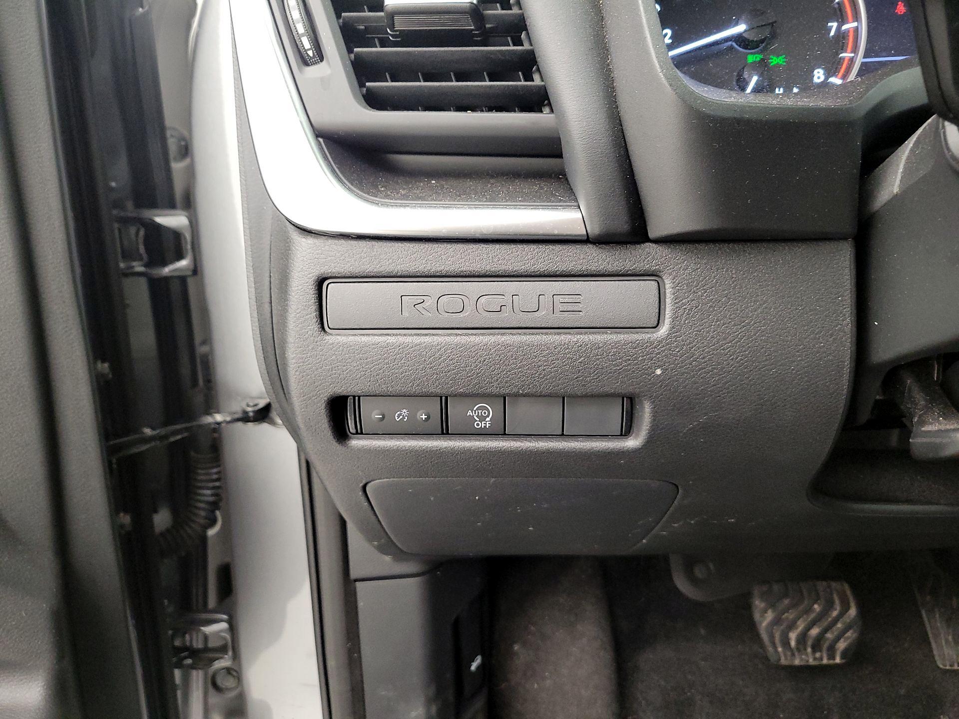 Thumbnail: 2023 Nissan Rogue - 11