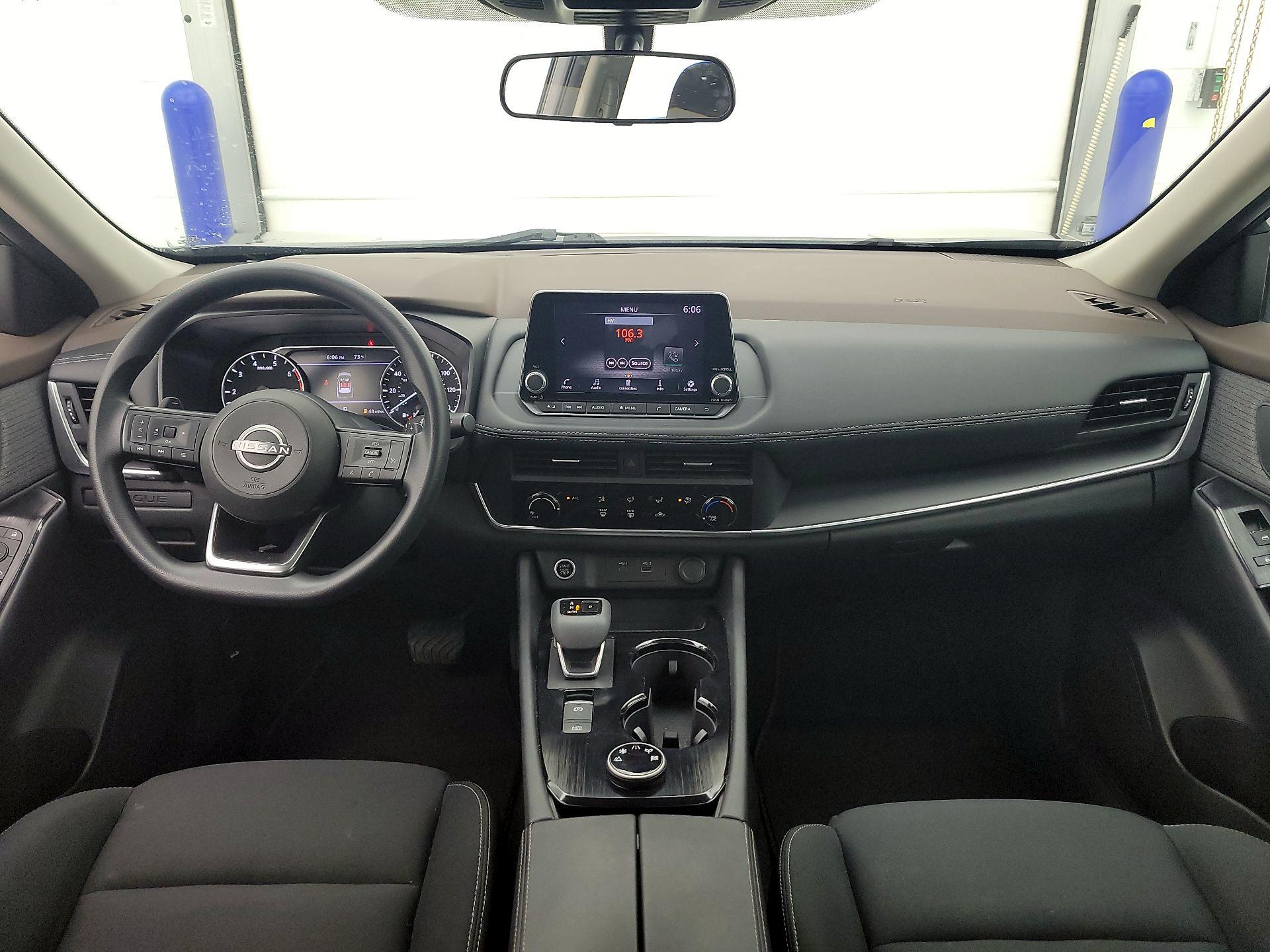 Thumbnail: 2023 Nissan Rogue - 9