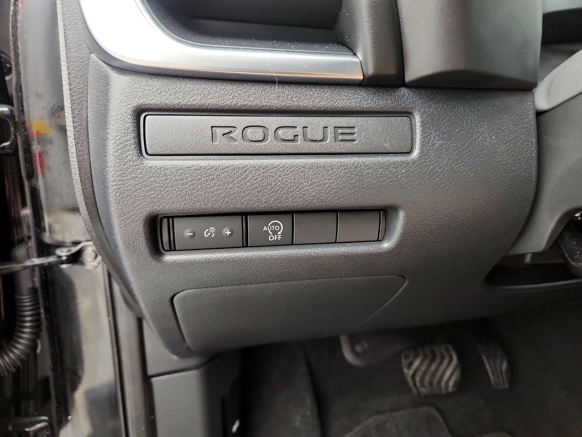 Thumbnail: 2023 Nissan Rogue - 13