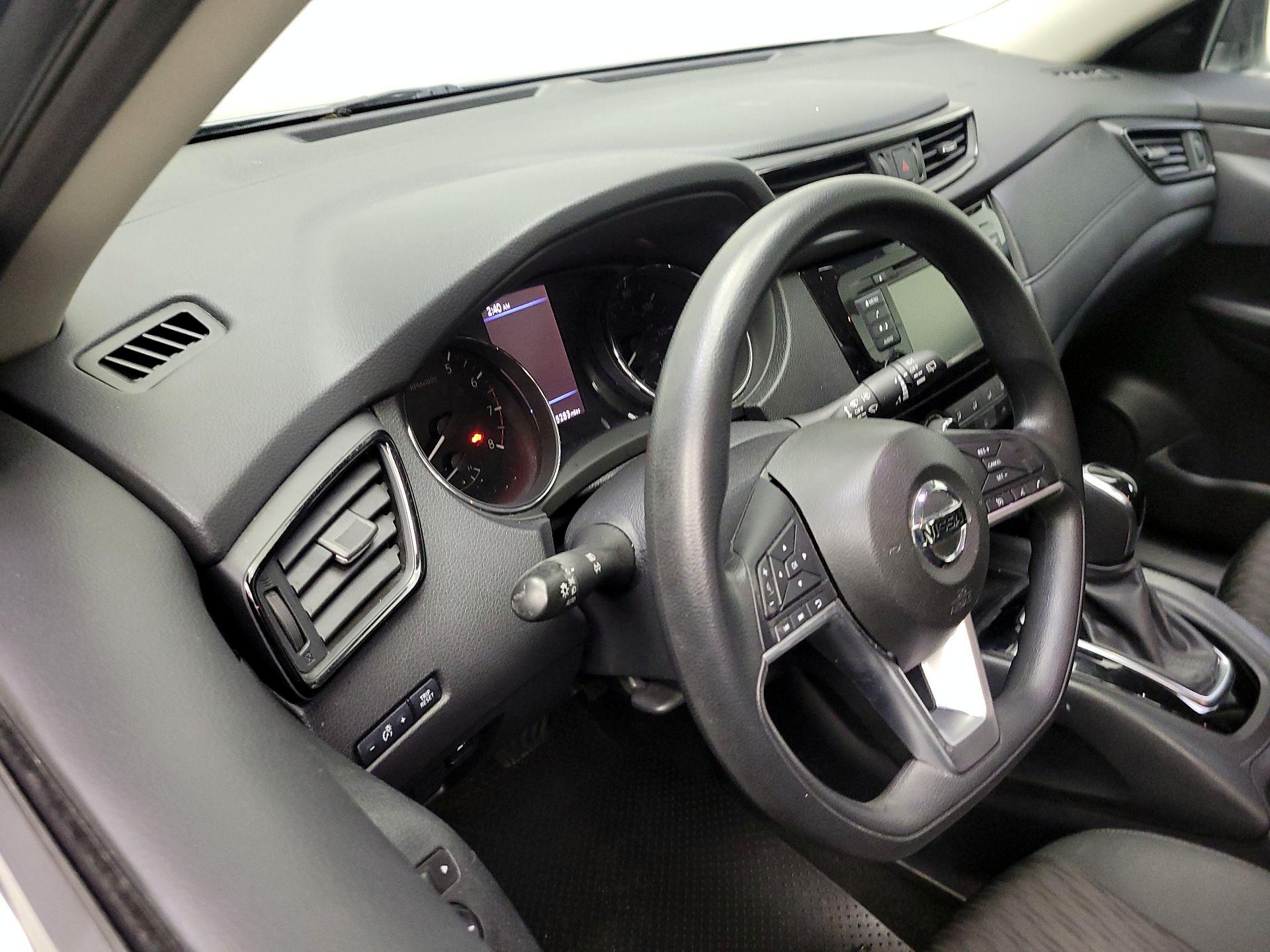 Thumbnail: 2020 Nissan Rogue - 8