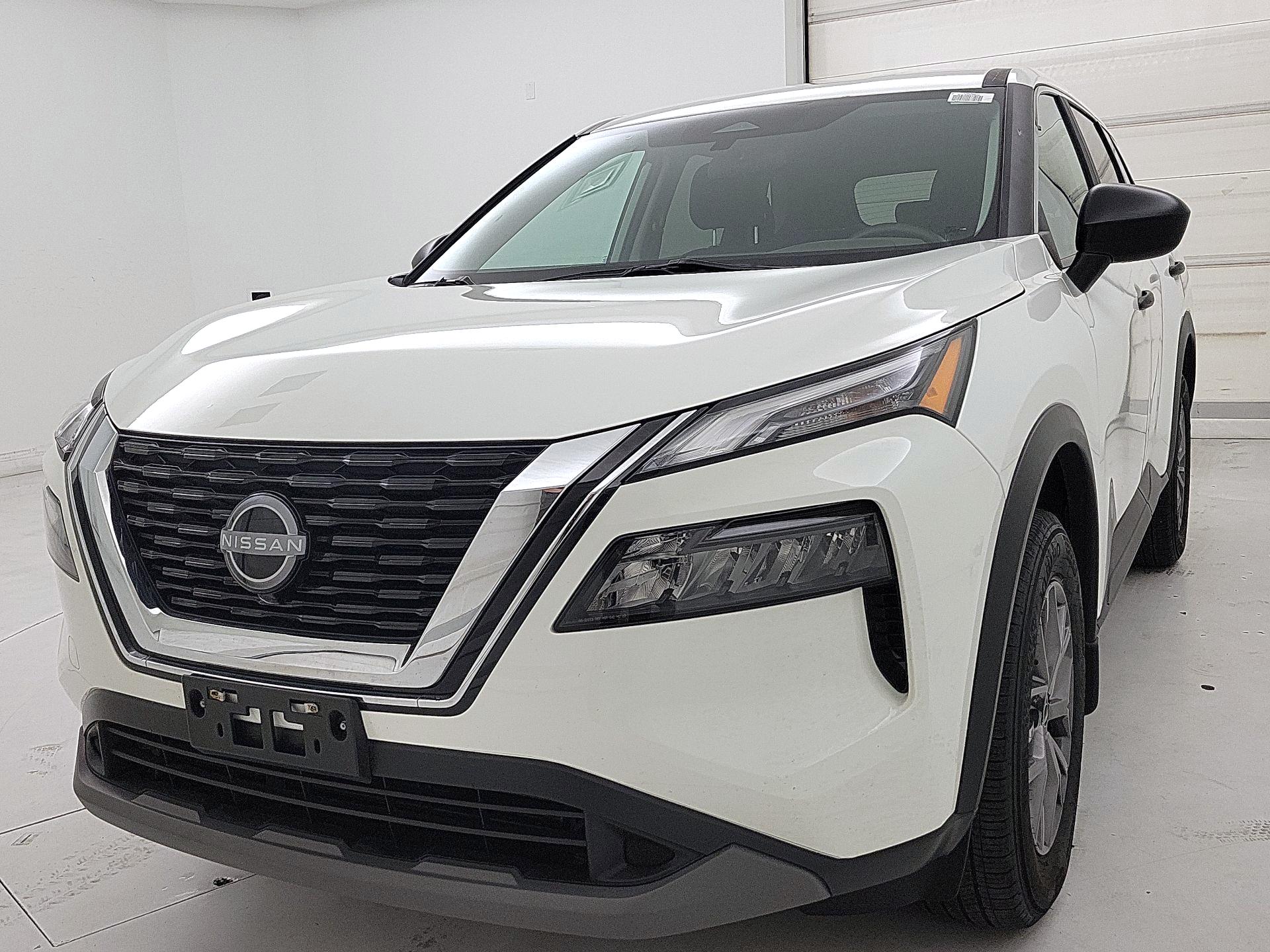 Thumbnail: 2023 Nissan Rogue - 3