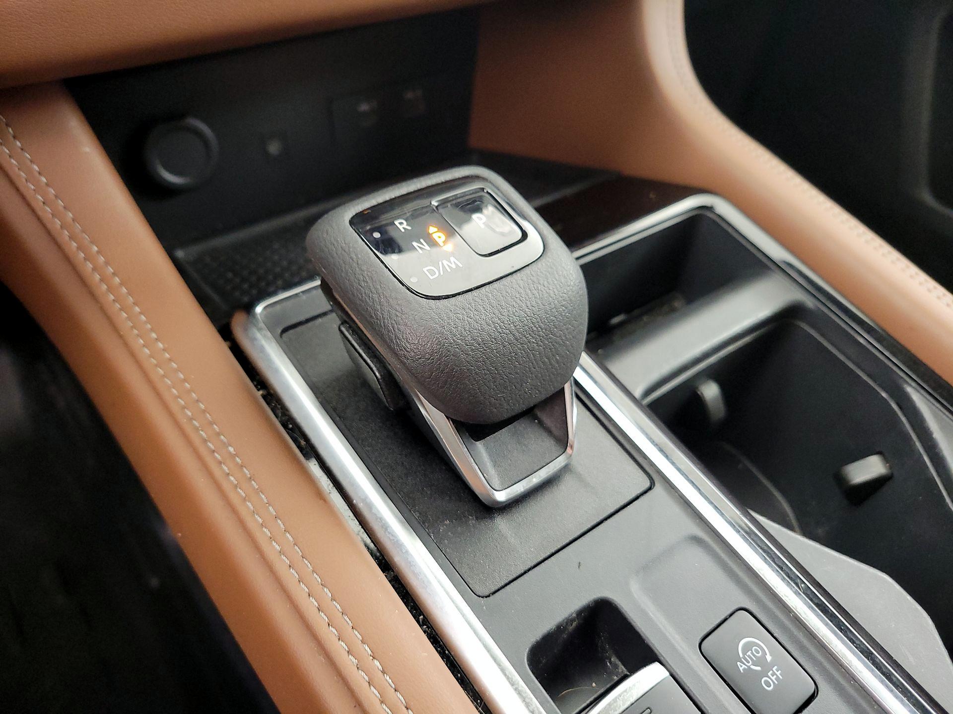 Thumbnail: 2023 Nissan Pathfinder - 16